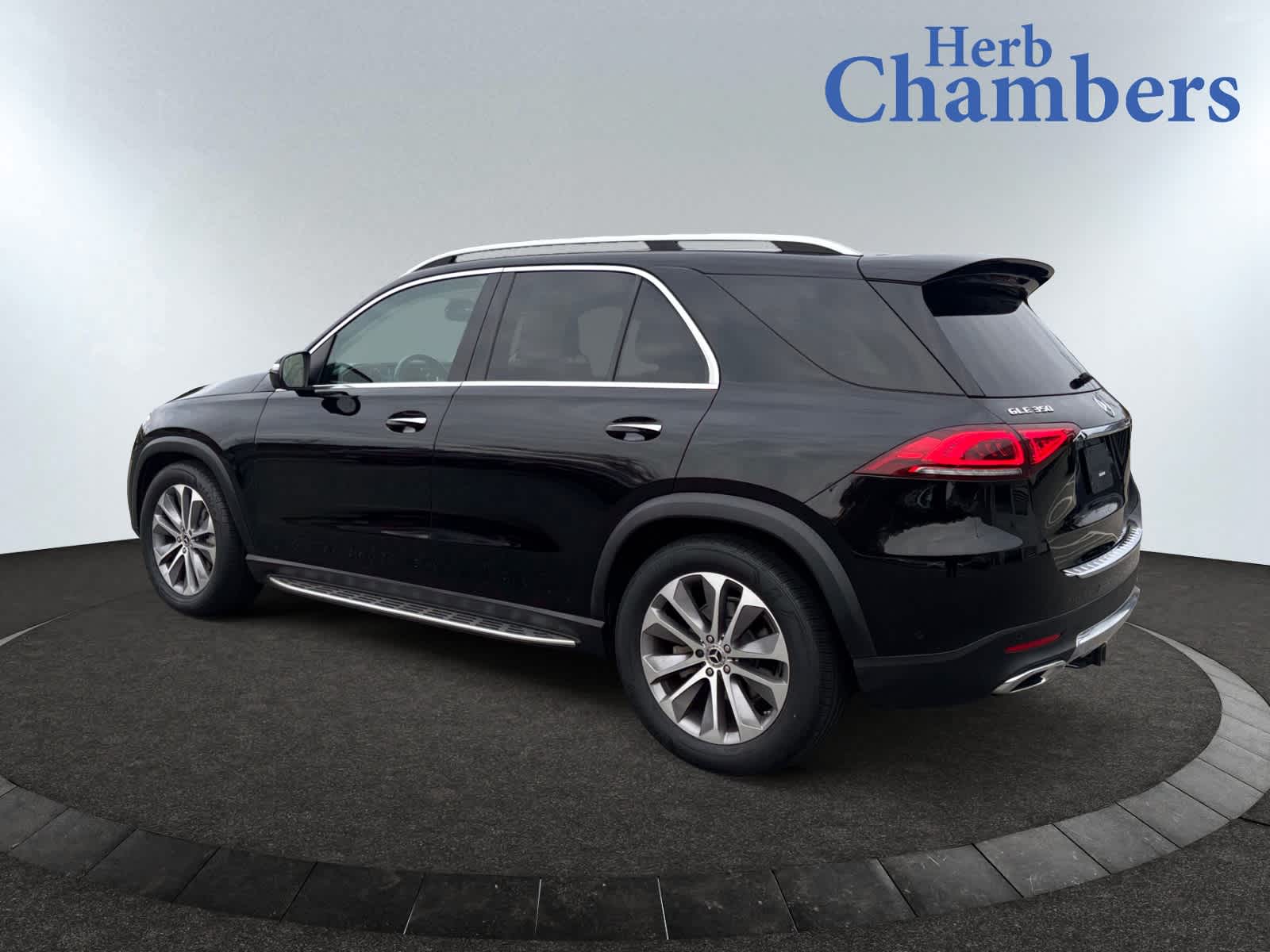 2021 Mercedes Benz GLE 350 4MATIC photo 2