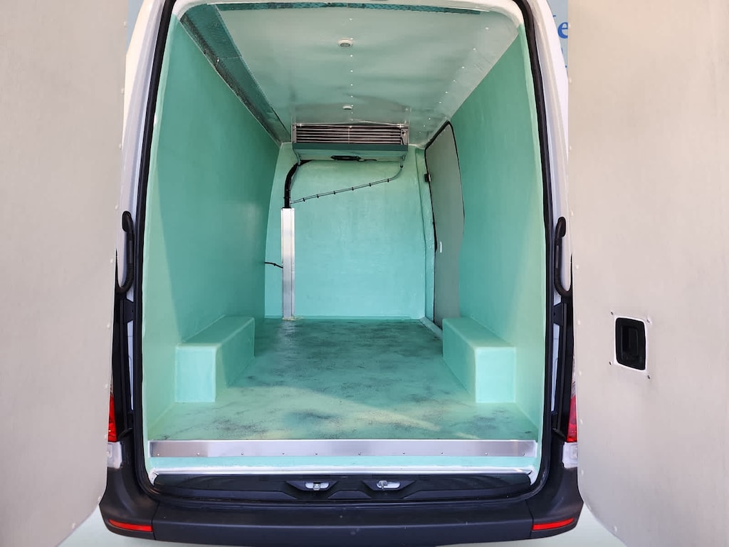 New 2025 Mercedes-Benz Sprinter 2500 Standard Roof 4-Cyl Diesel Van Cargo Van