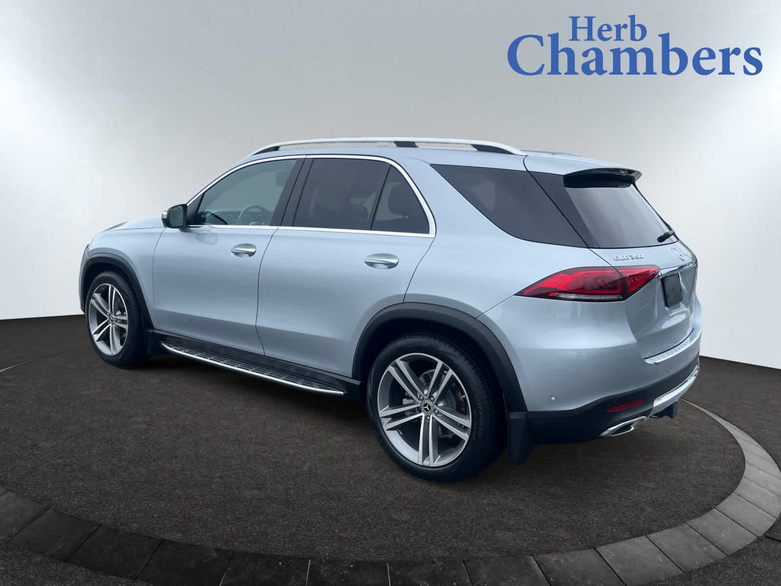 2022 Mercedes Benz GLE 350 4MATIC photo 3