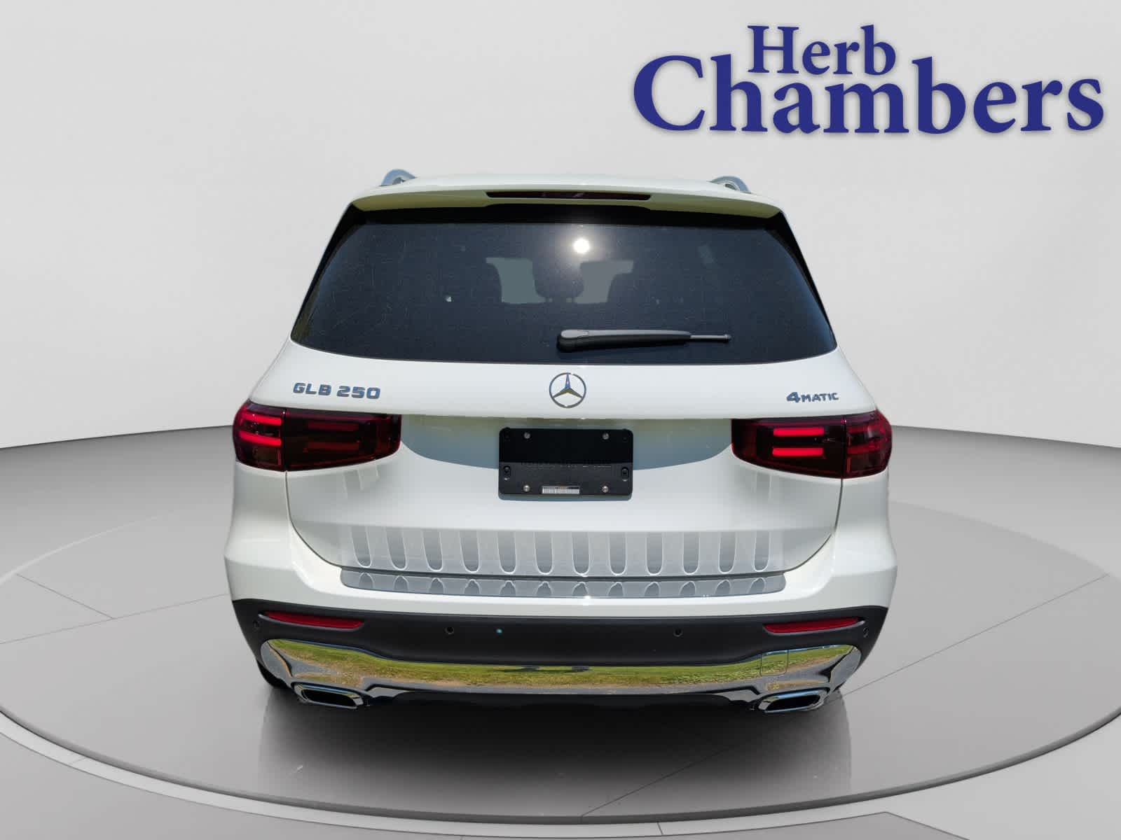 new 2026 Mercedes-Benz GLB 250 car