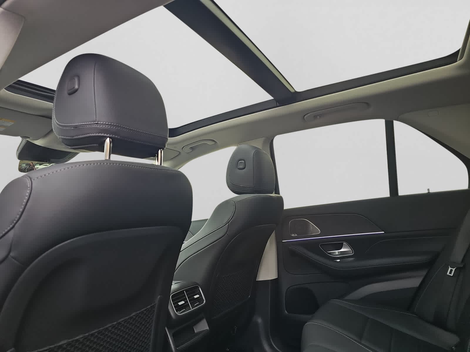 new 2026 Mercedes-Benz GLE 450e car