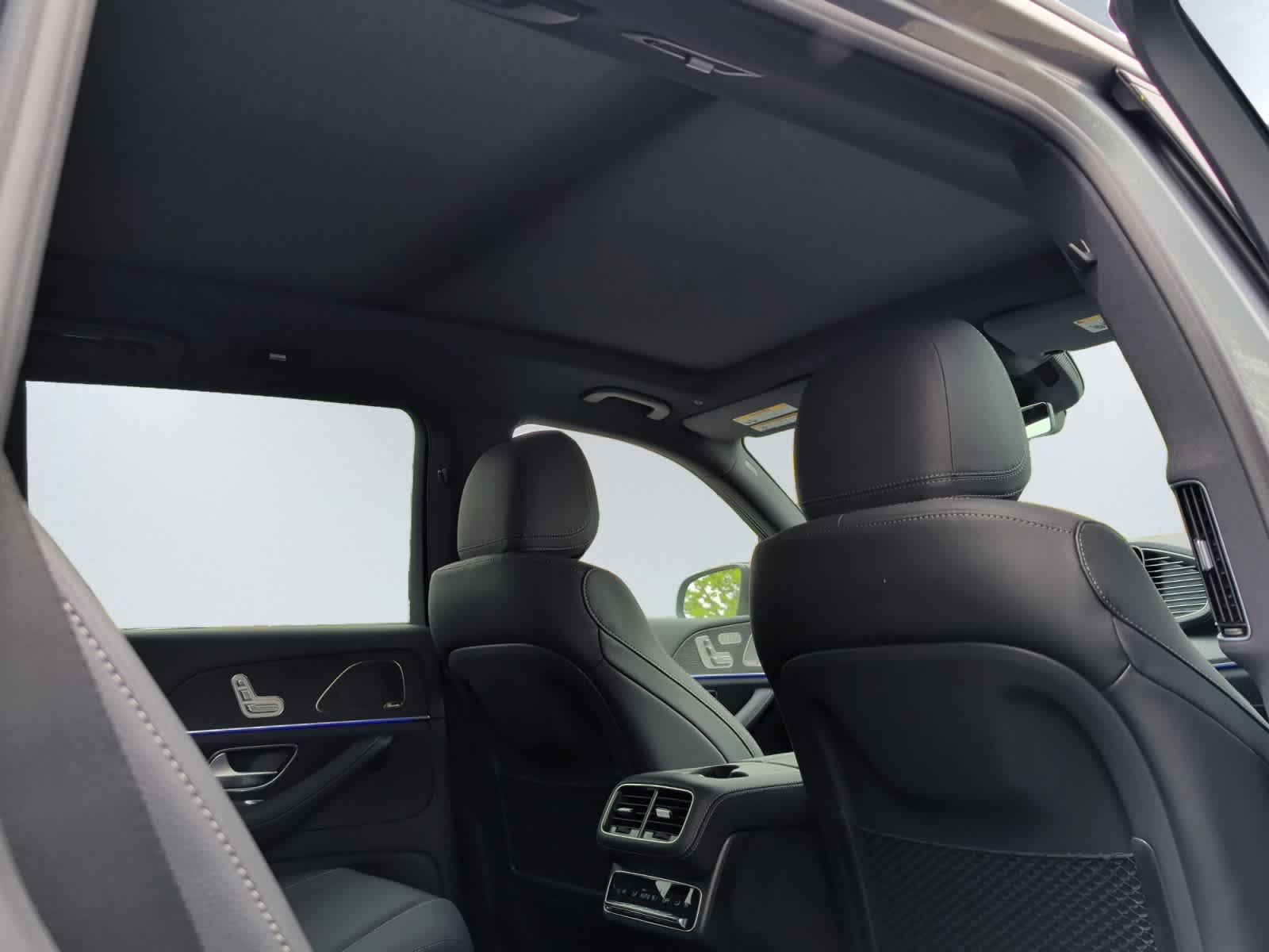 new 2026 Mercedes-Benz GLS 450 car