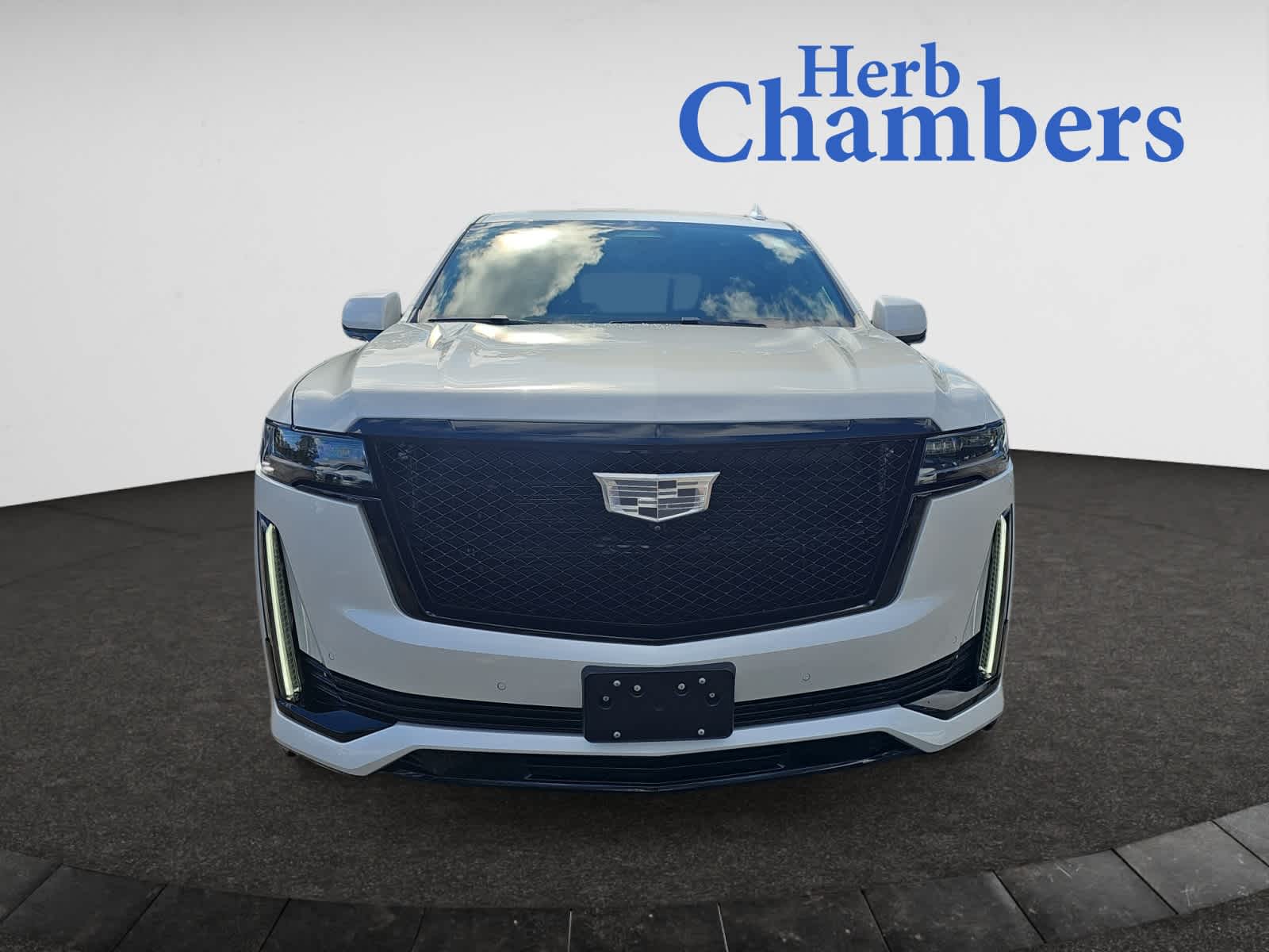 2023 Cadillac Escalade Sport Platinum photo 2