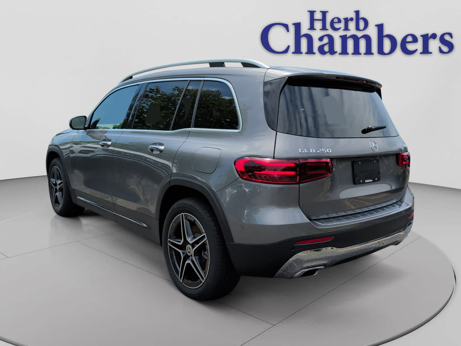 new 2026 Mercedes-Benz GLB 250 car
