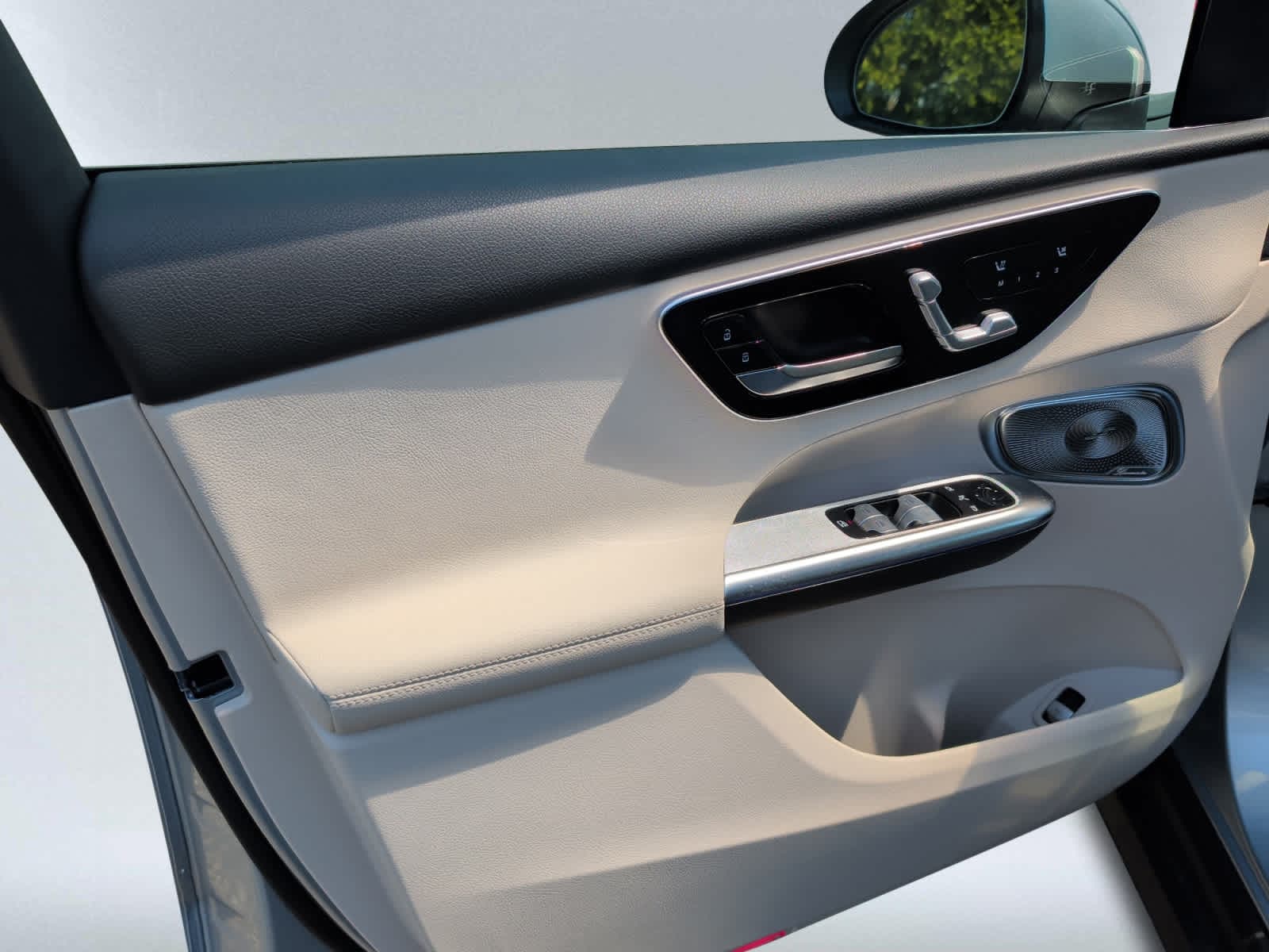 new 2026 Mercedes-Benz GLC 300 car