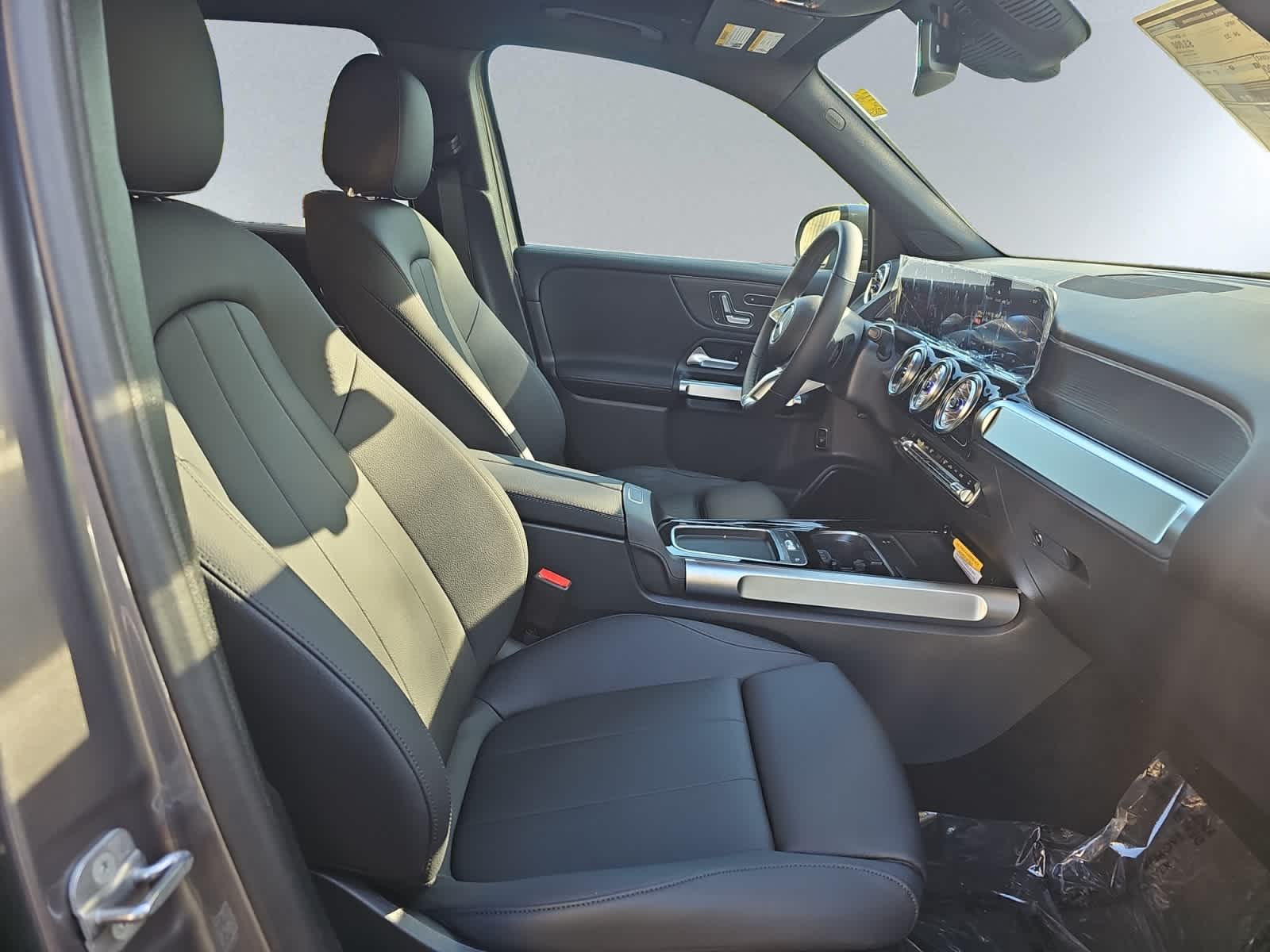 new 2026 Mercedes-Benz GLB 250 car