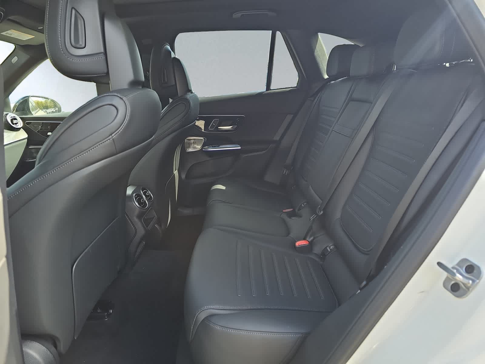 new 2026 Mercedes-Benz GLC 300 car