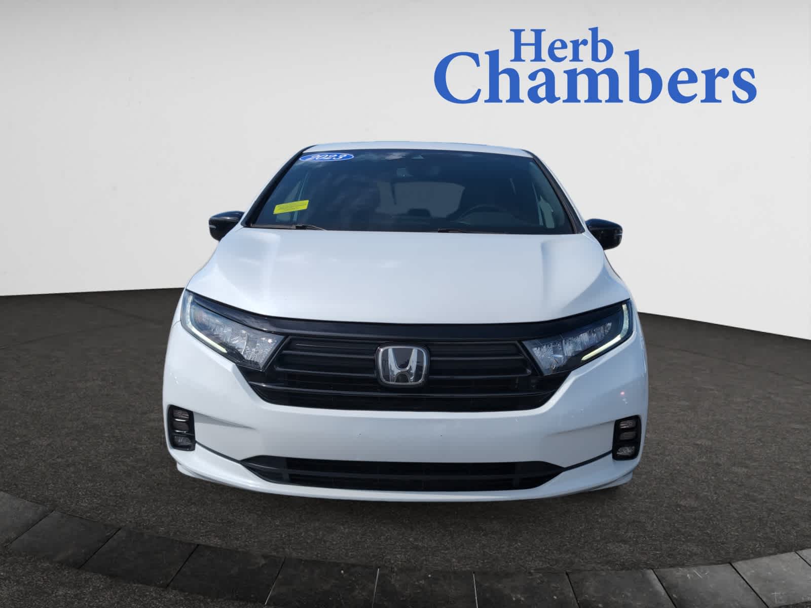 2023 Honda Odyssey Sport photo 2