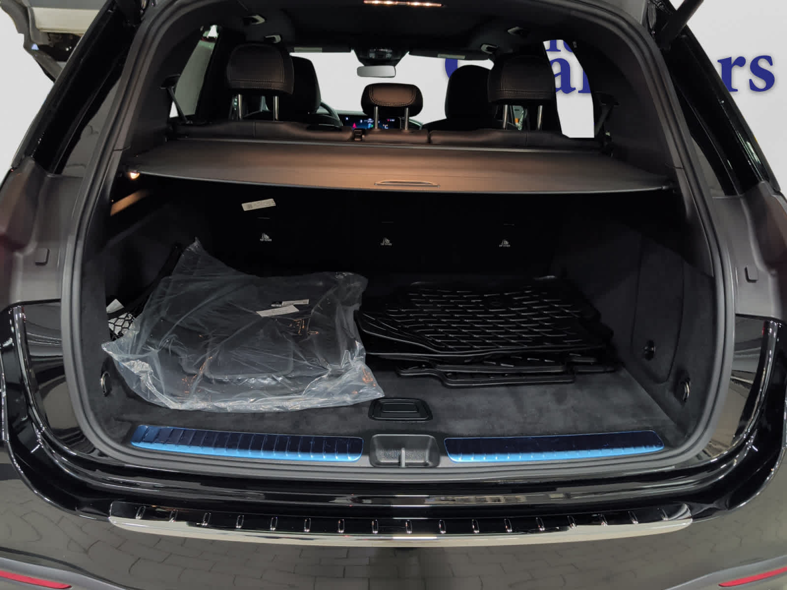 used 2025 Mercedes-Benz GLE 450 car, priced at $67,998