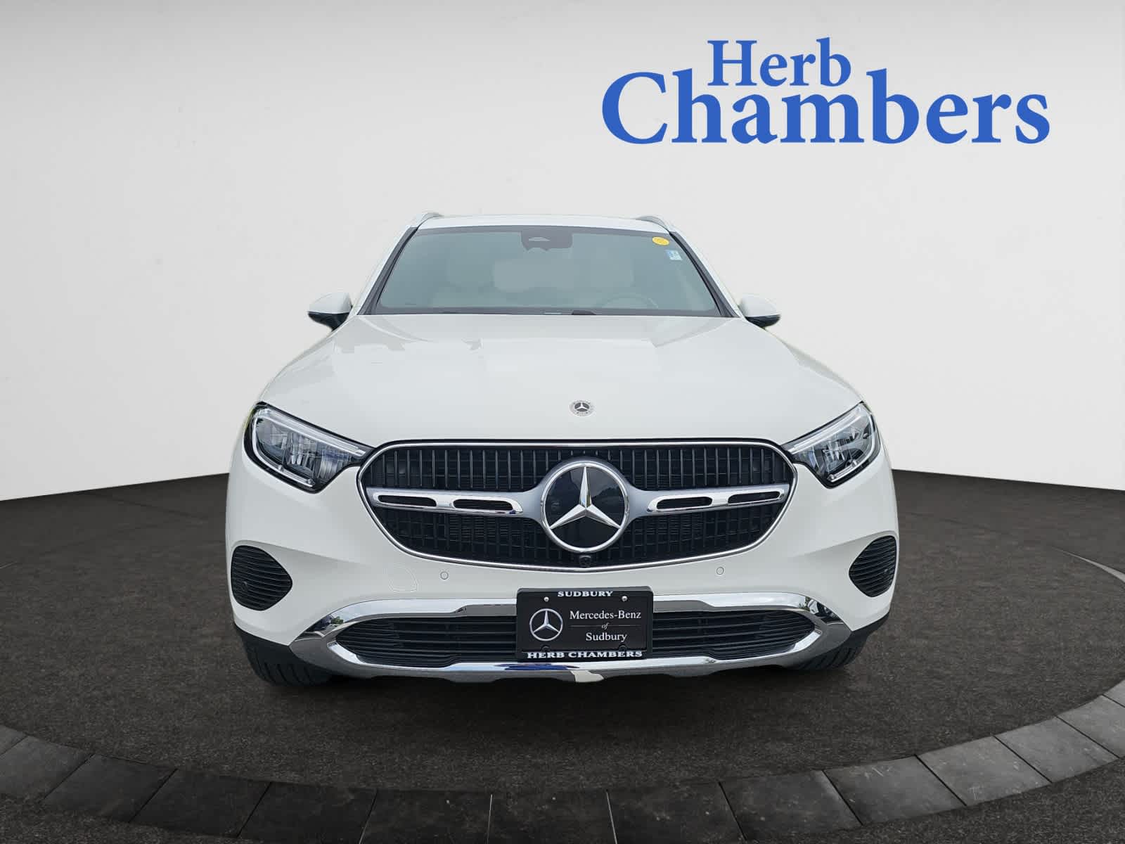 2025 Mercedes Benz GLC 350e 4MATIC photo 2