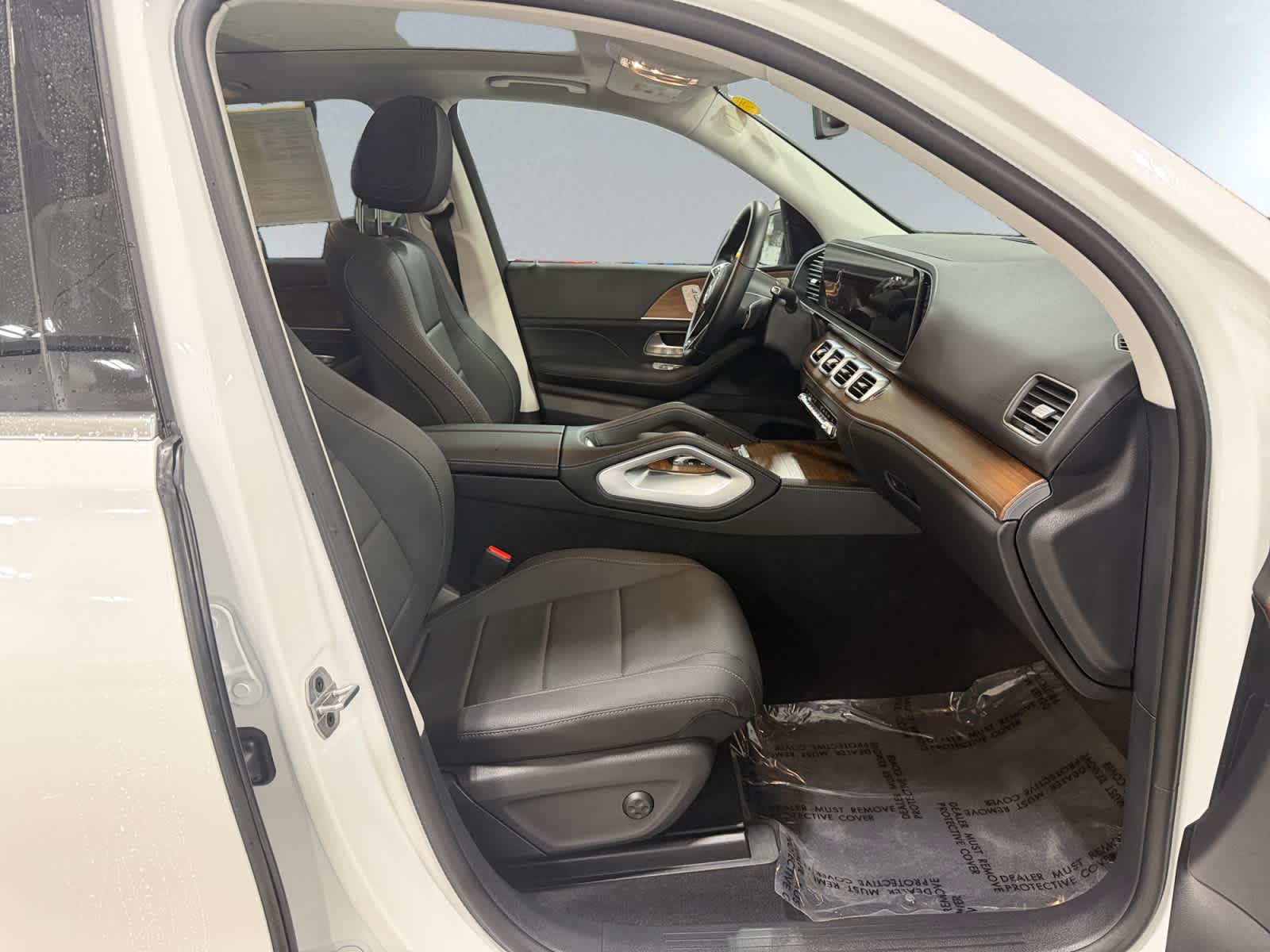 used 2025 Mercedes-Benz GLE 350 car, priced at $63,788