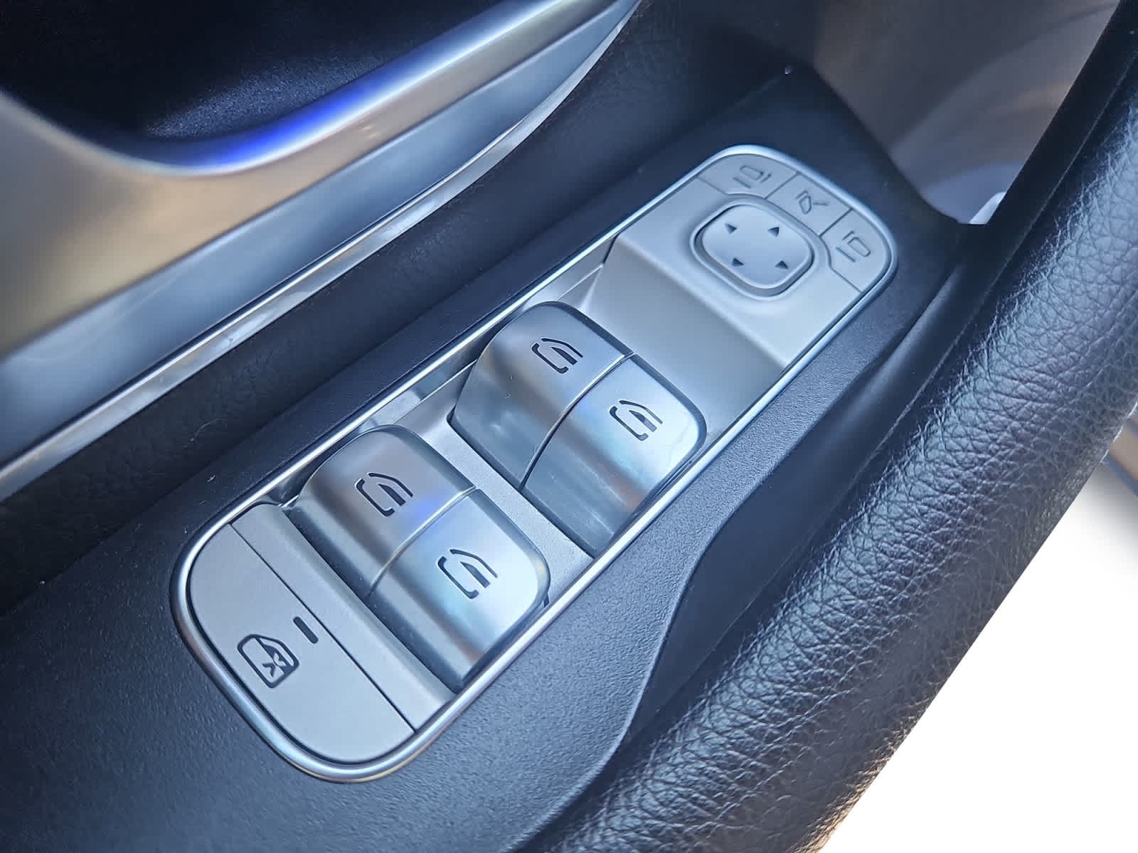 used 2024 Mercedes-Benz GLE 350 car, priced at $46,988