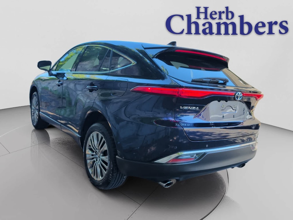 Used 2022 Toyota Venza Limited SUV