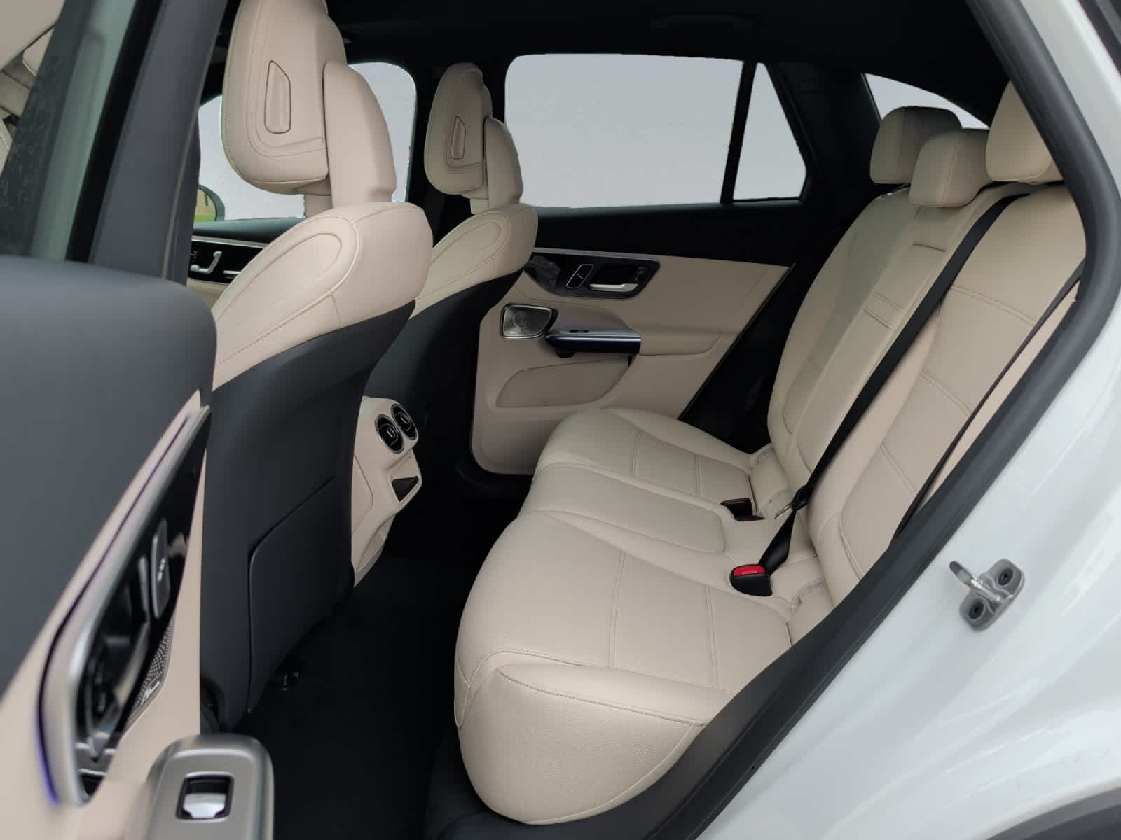new 2026 Mercedes-Benz GLC 300 car
