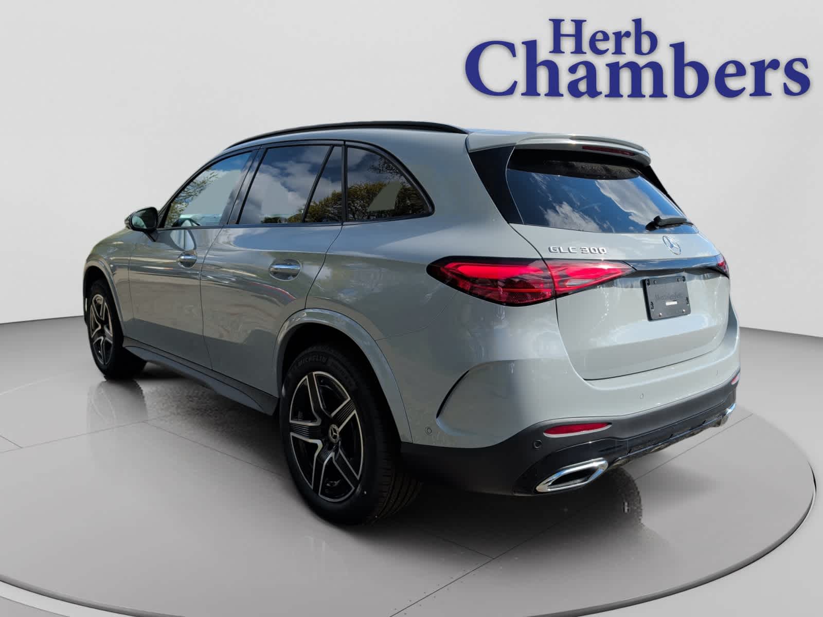 new 2026 Mercedes-Benz GLC 300 car