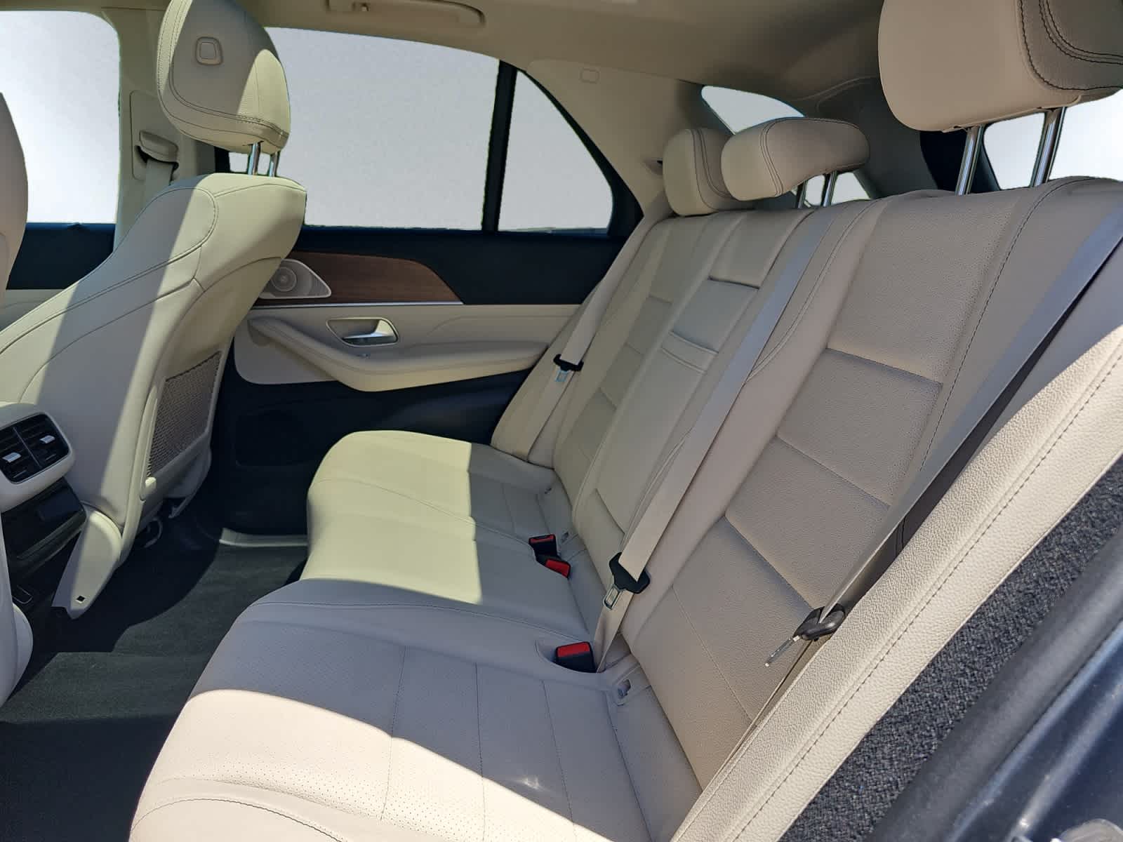 used 2022 Mercedes-Benz GLE 350 car, priced at $43,498
