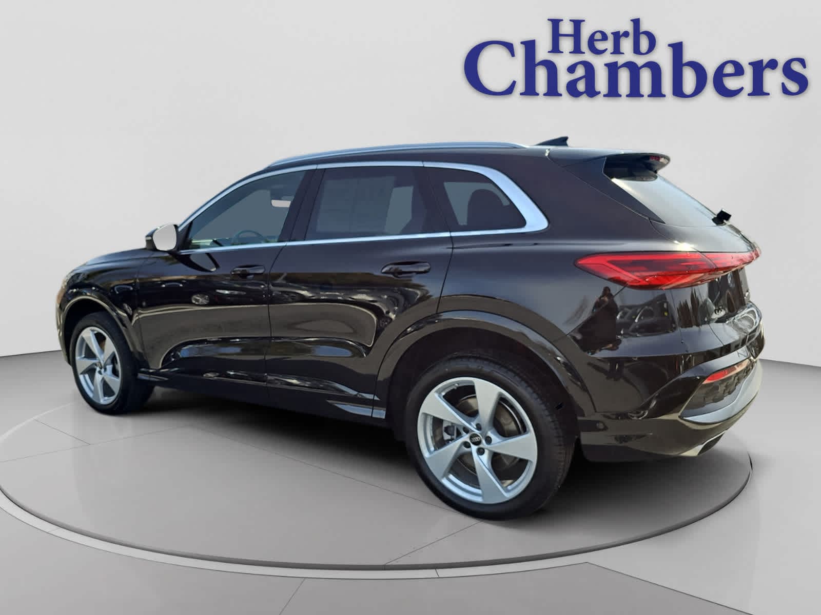 used 2025 Audi Q5 car, priced at $49,498