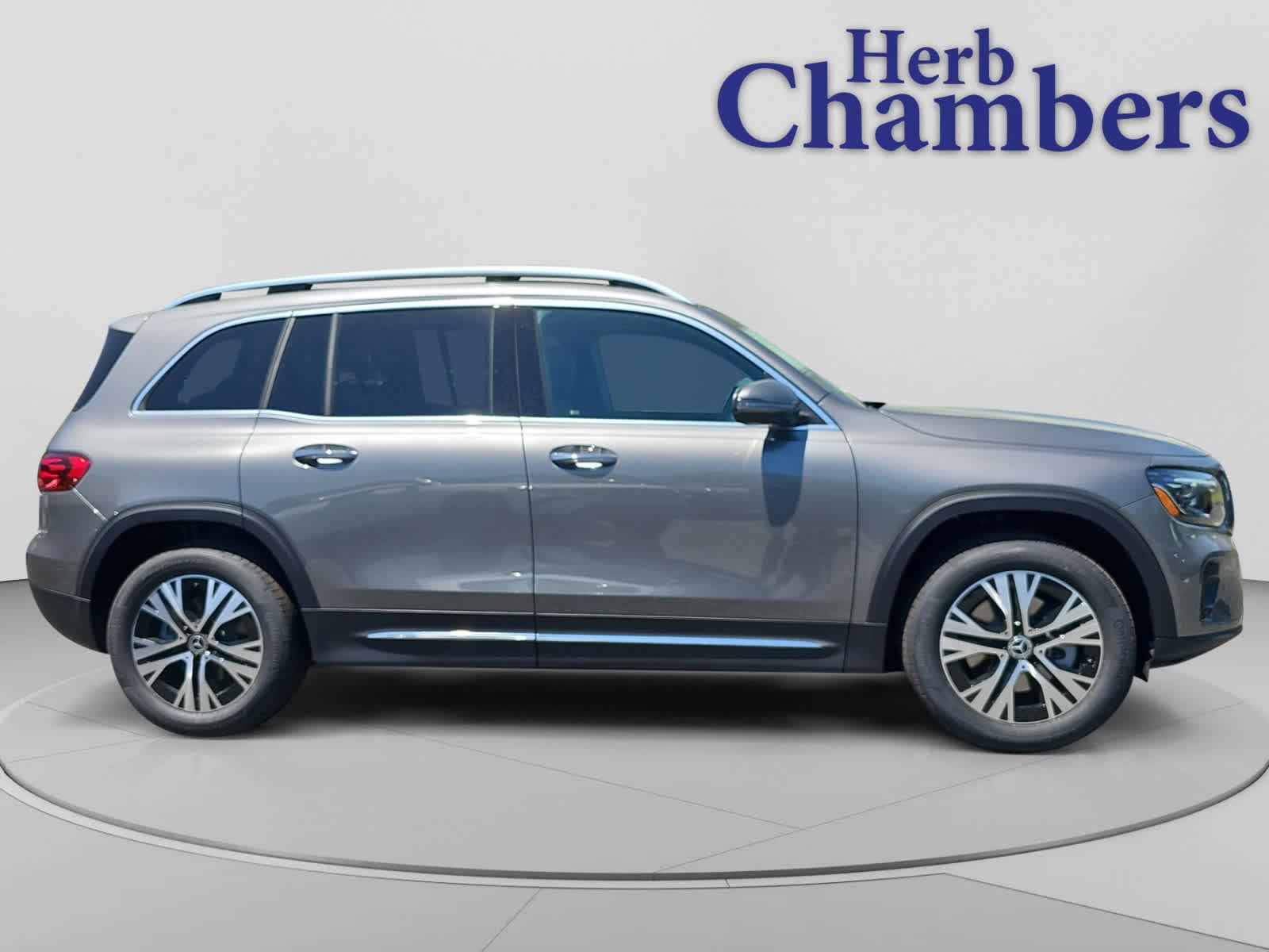 new 2026 Mercedes-Benz GLB 250 car