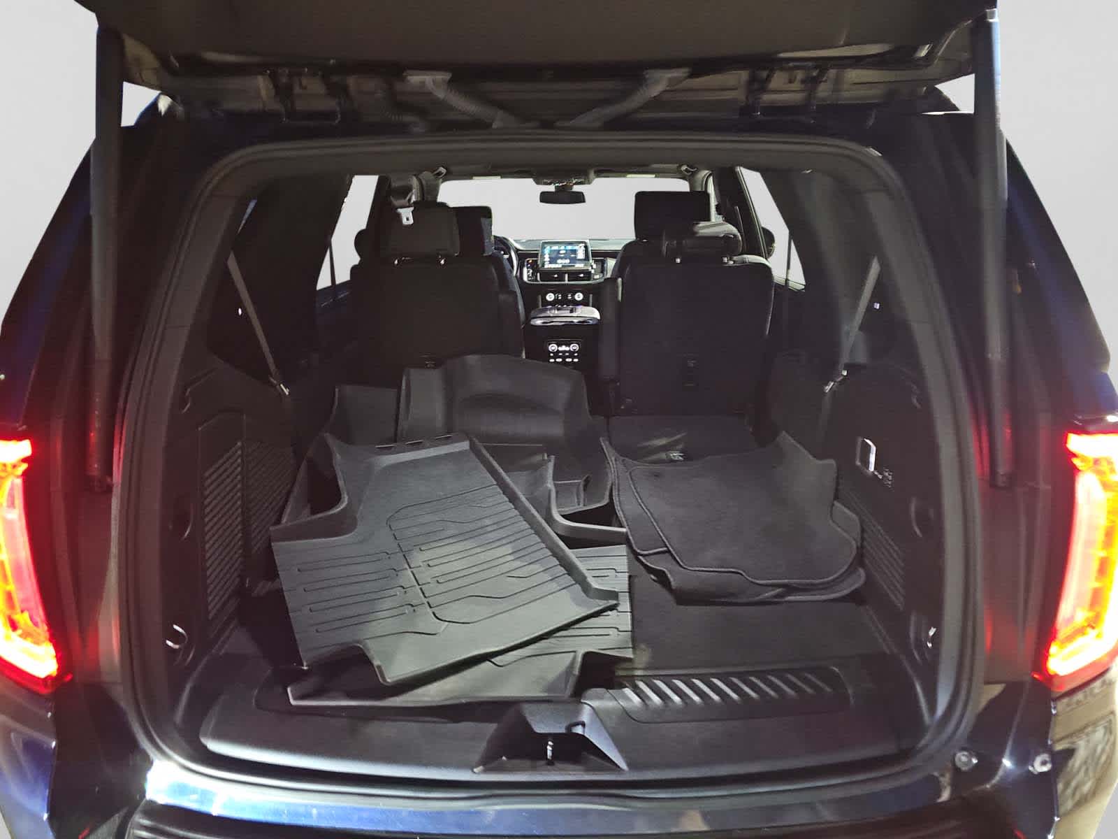 used 2021 GMC Yukon car, priced at $38,888