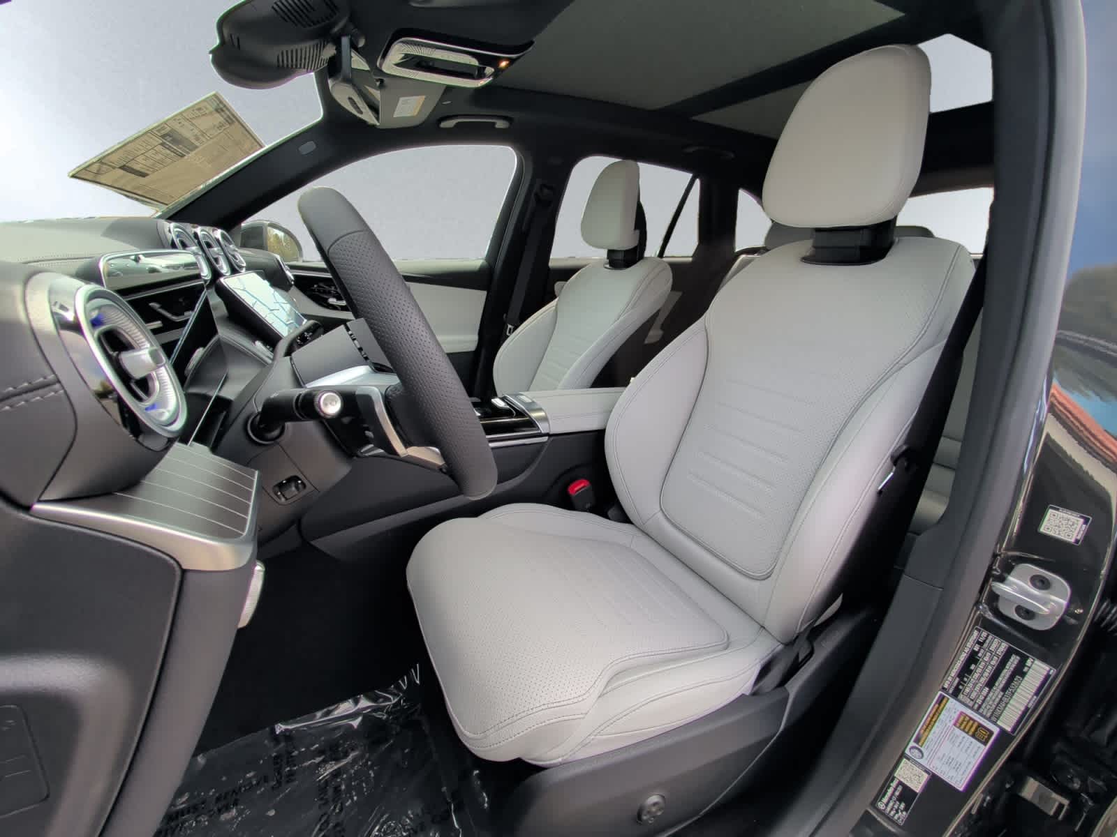 new 2026 Mercedes-Benz GLC 300 car