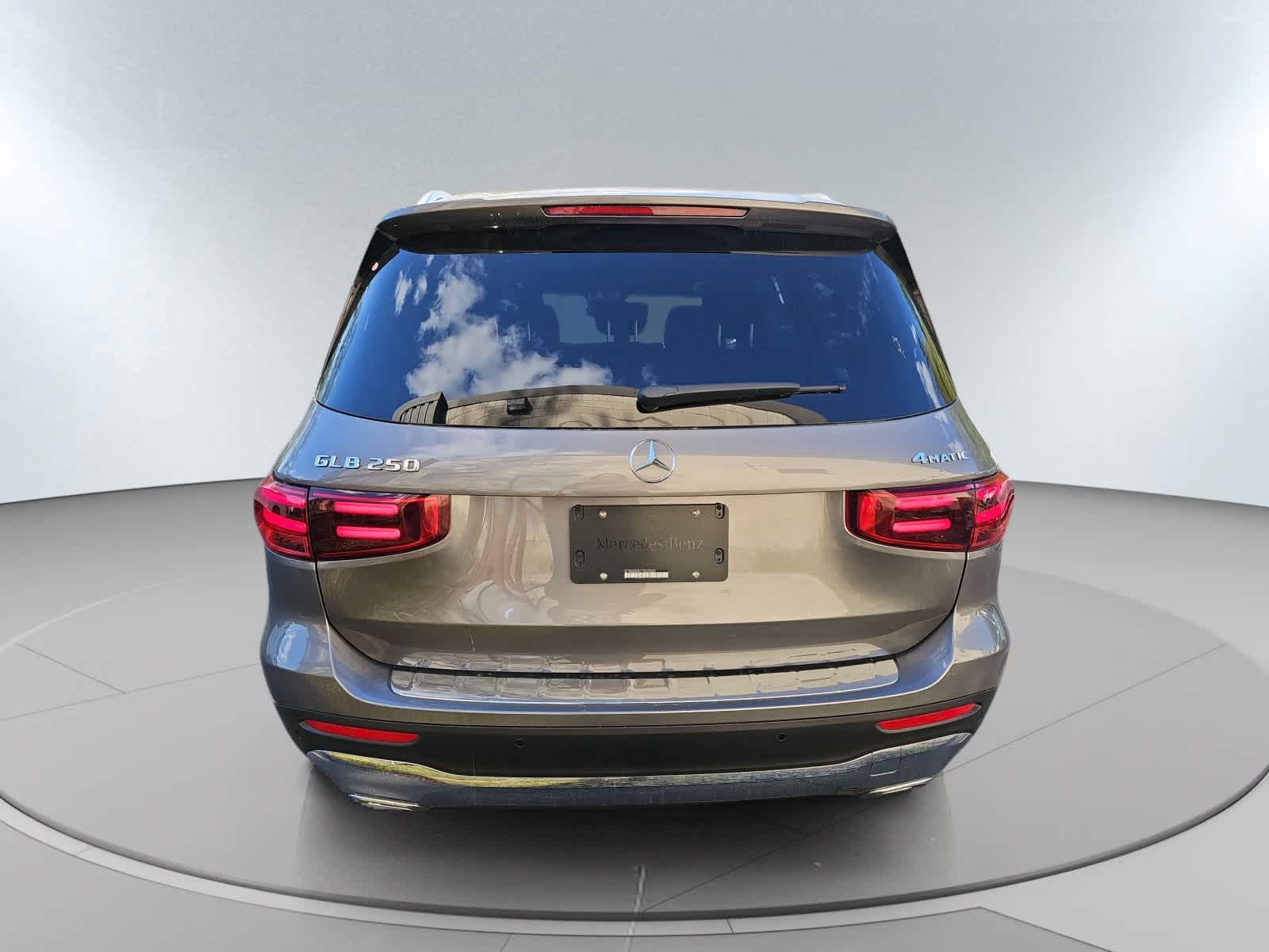 new 2026 Mercedes-Benz GLB 250 car