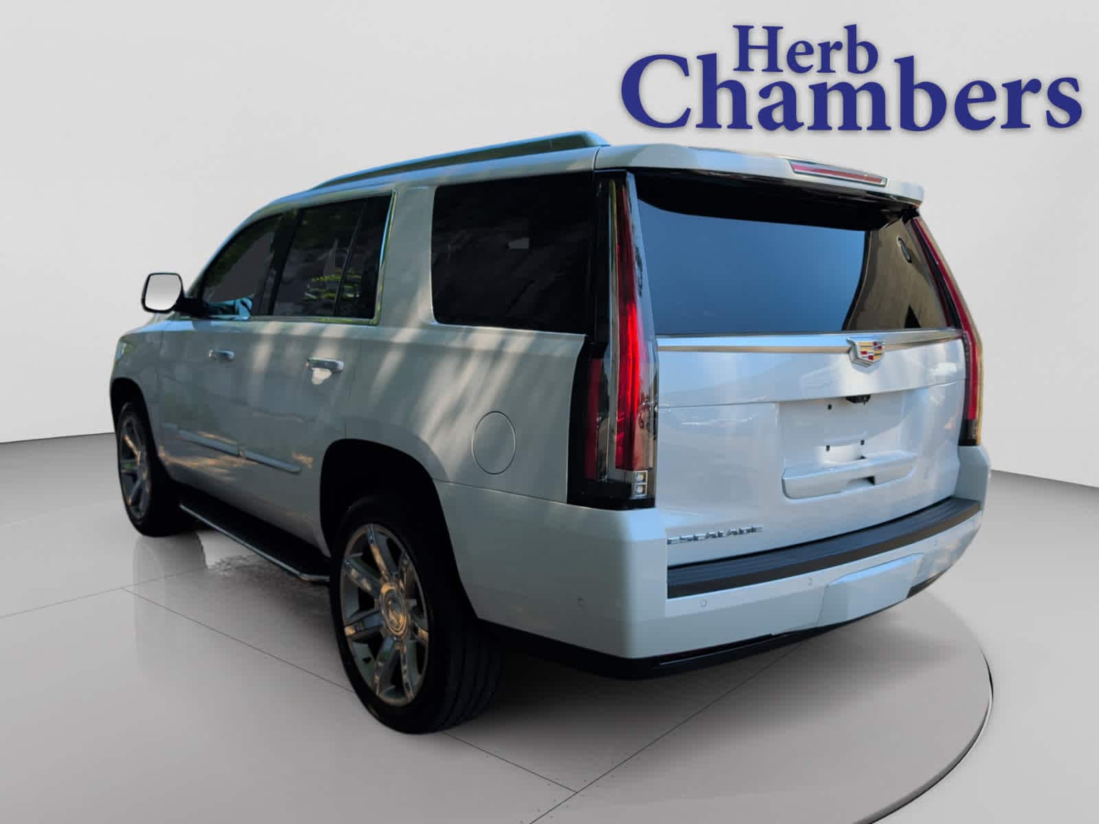 used 2019 Cadillac Escalade car, priced at $32,998