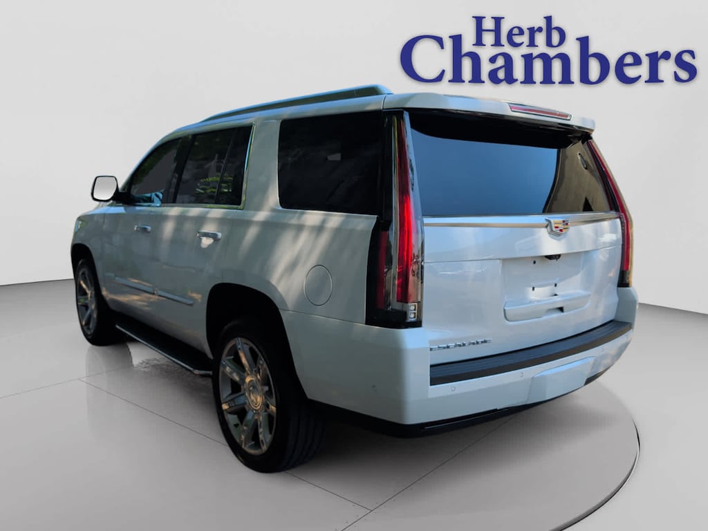 Used 2019 CADILLAC Escalade Luxury SUV