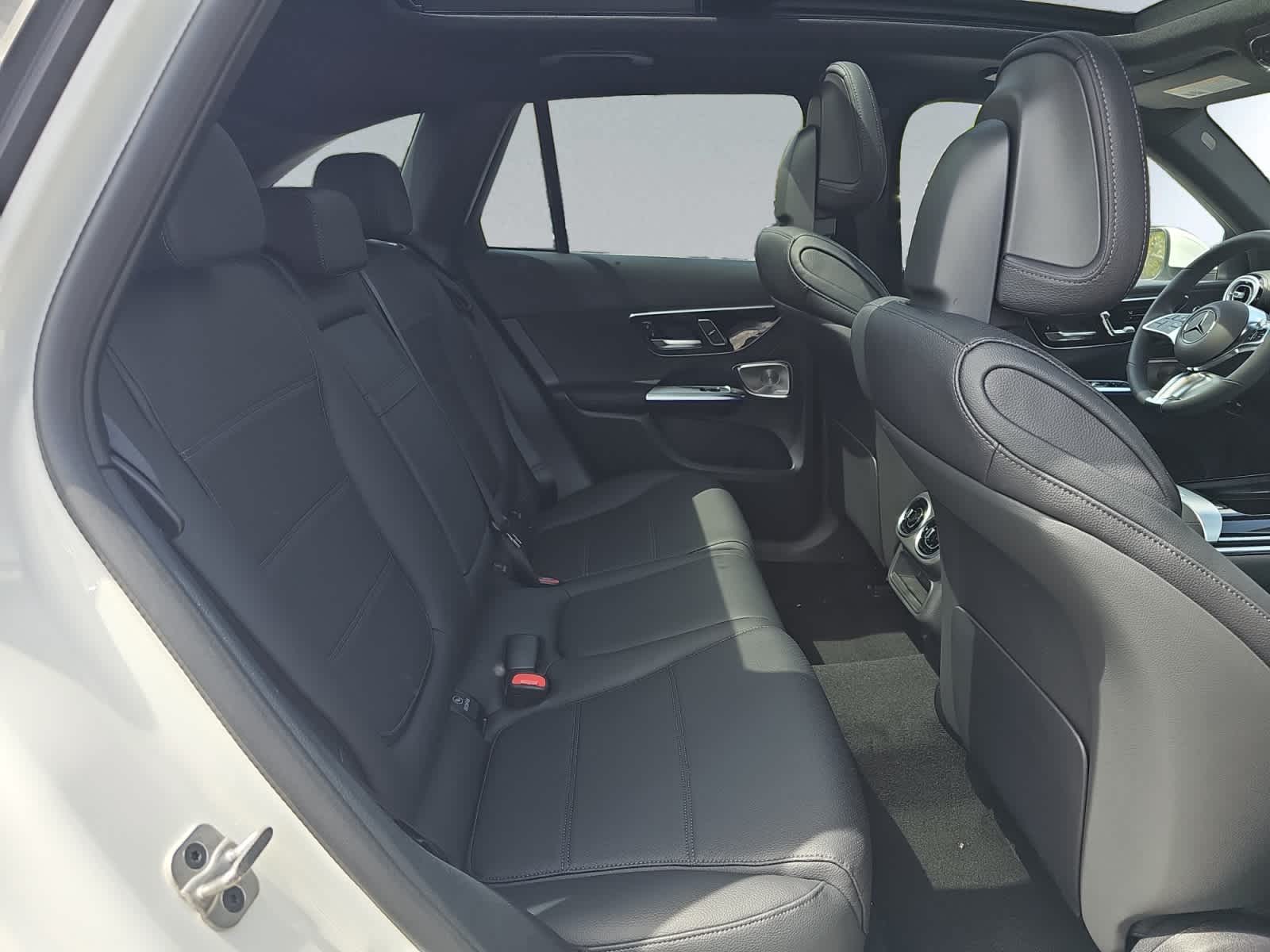 new 2026 Mercedes-Benz GLC 300 car