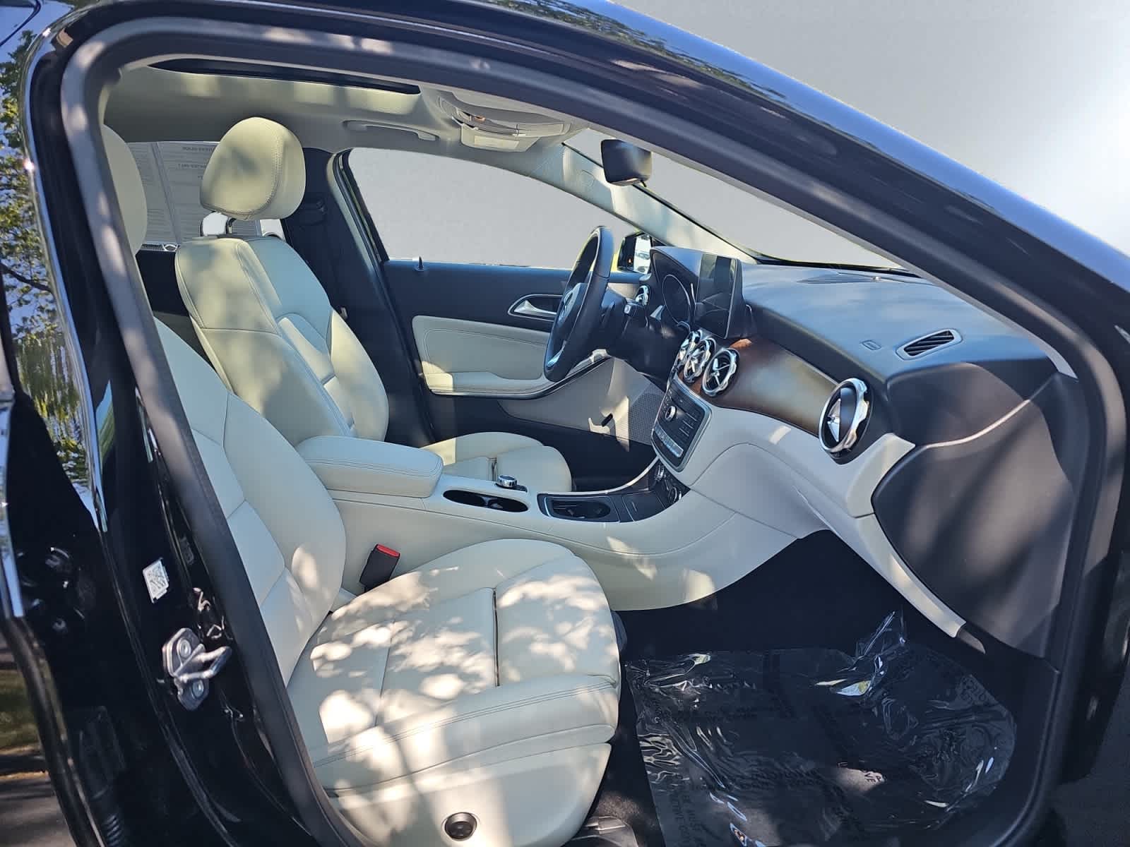 used 2019 Mercedes-Benz GLA 250 car, priced at $20,498