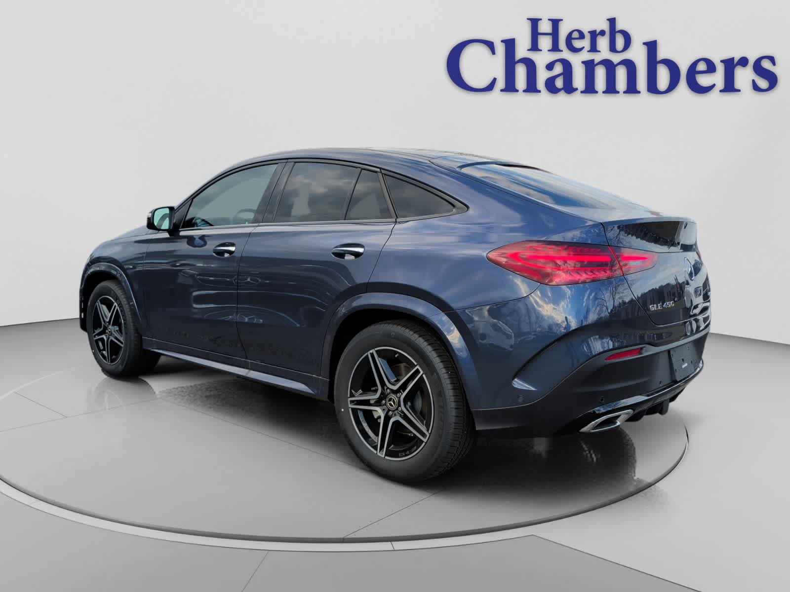 new 2026 Mercedes-Benz GLE 450 car