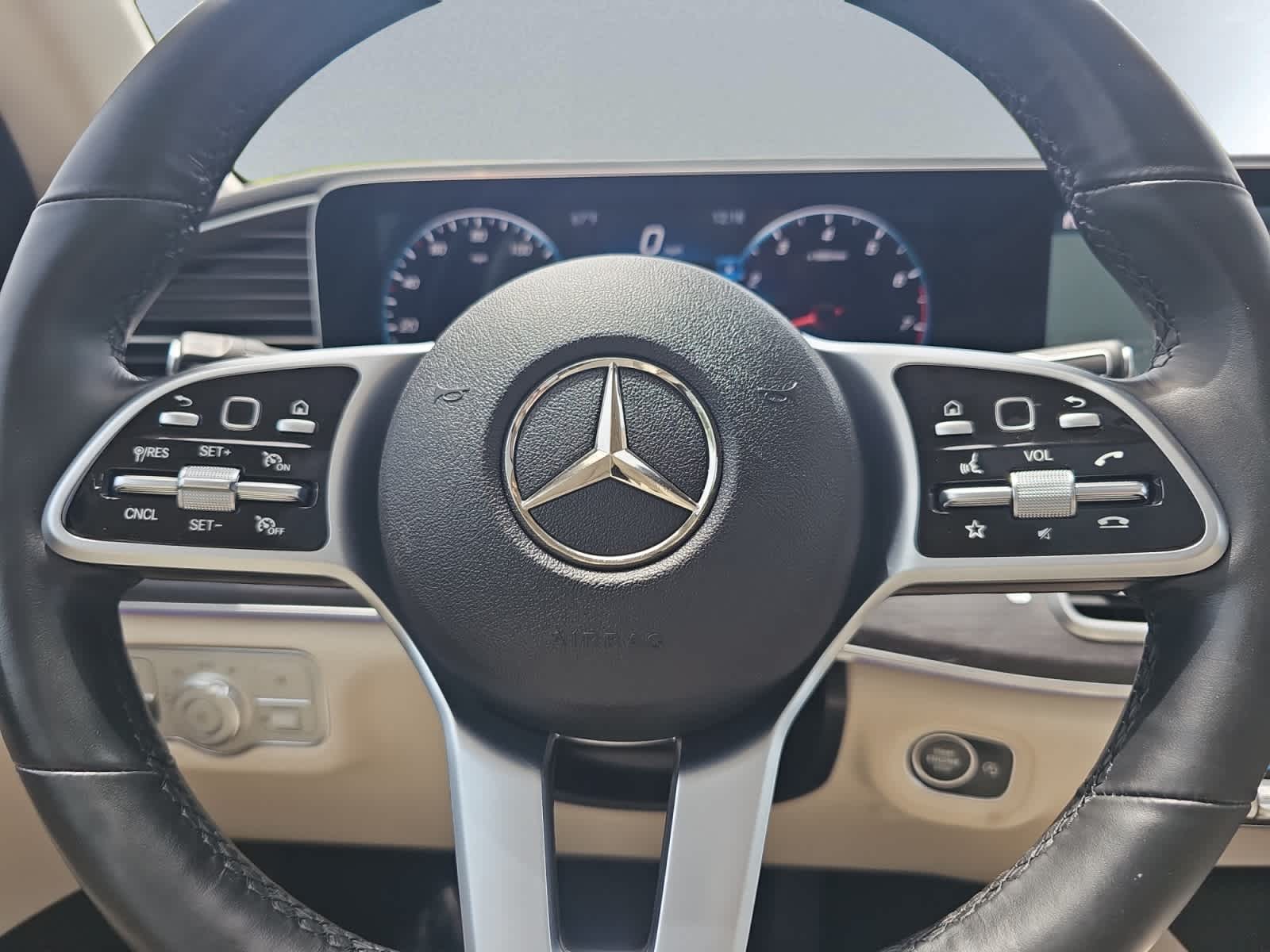 used 2022 Mercedes-Benz GLE 350 car, priced at $37,998