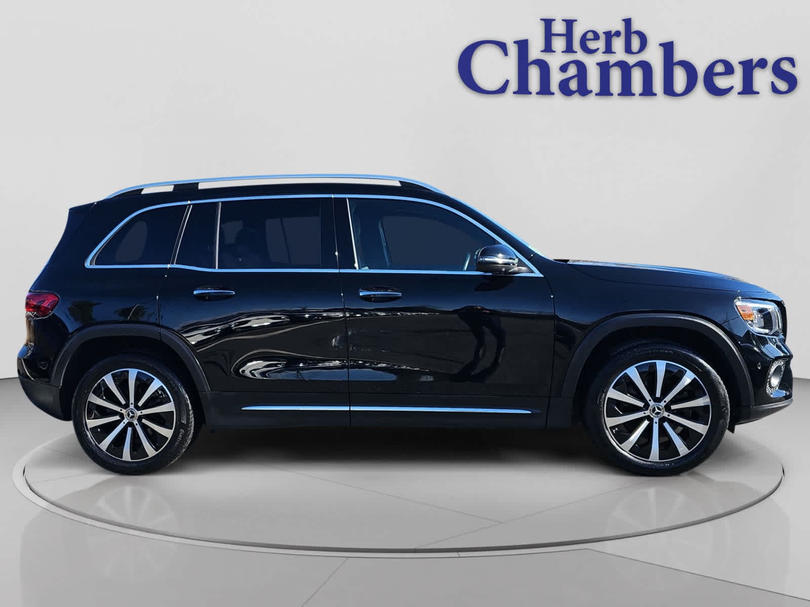 used 2022 Mercedes-Benz GLB 250 car, priced at $28,798