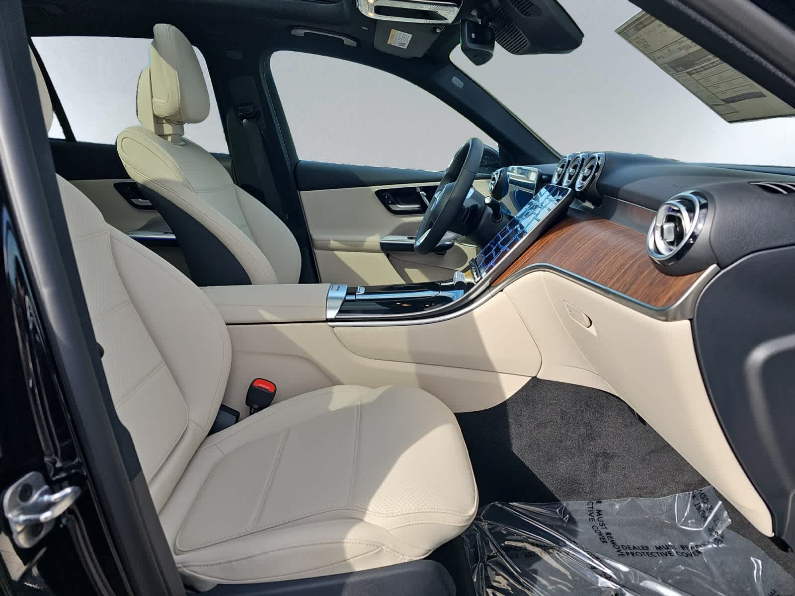 new 2026 Mercedes-Benz GLC 300 car