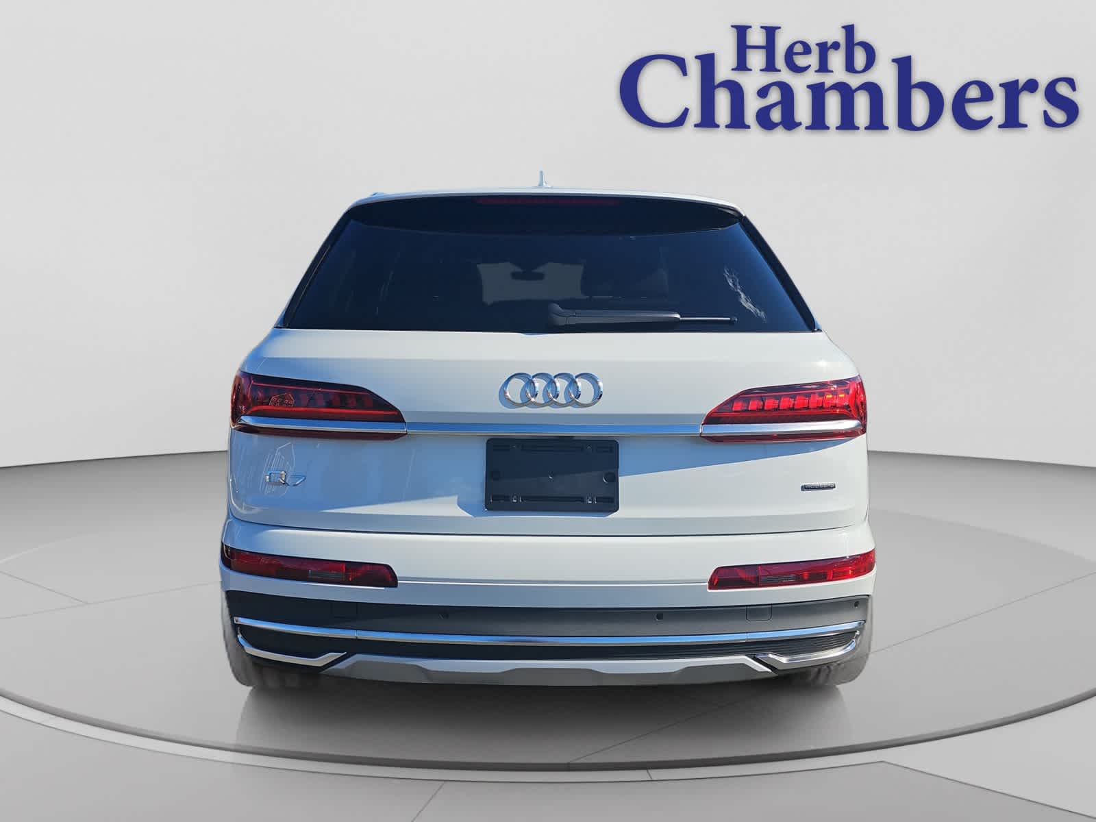 used 2024 Audi Q7 car, priced at $38,498