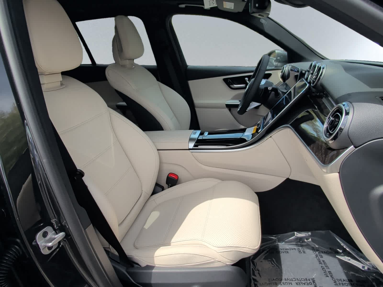 new 2026 Mercedes-Benz GLC 300 car