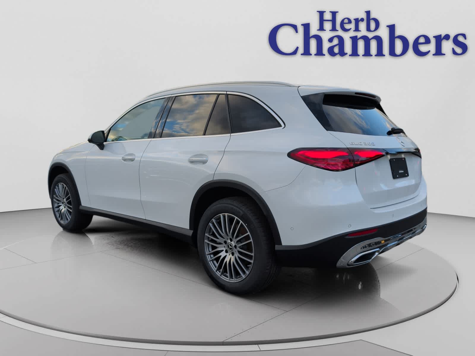 new 2026 Mercedes-Benz GLC 300 car