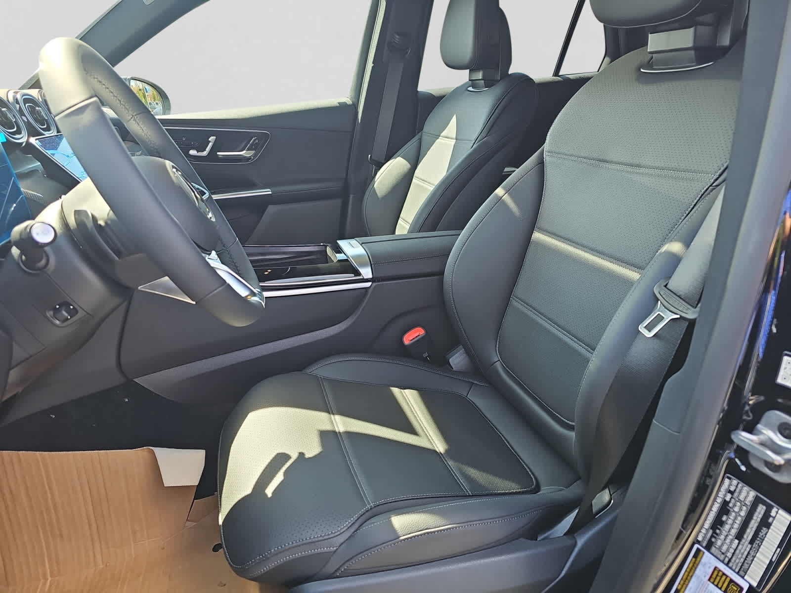 new 2026 Mercedes-Benz GLC 300 car