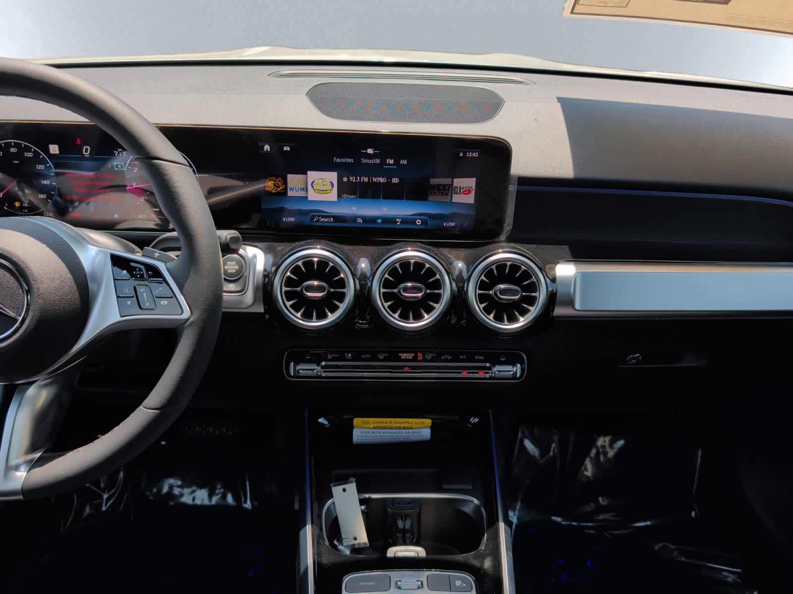 new 2026 Mercedes-Benz GLB 250 car