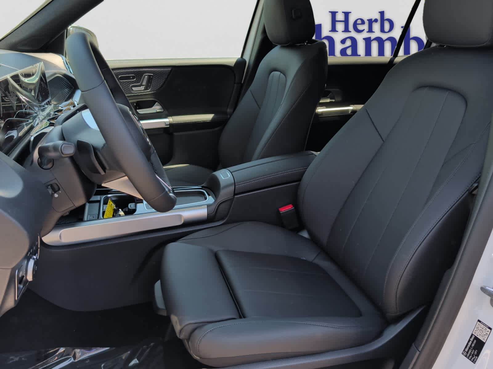 new 2026 Mercedes-Benz GLB 250 car