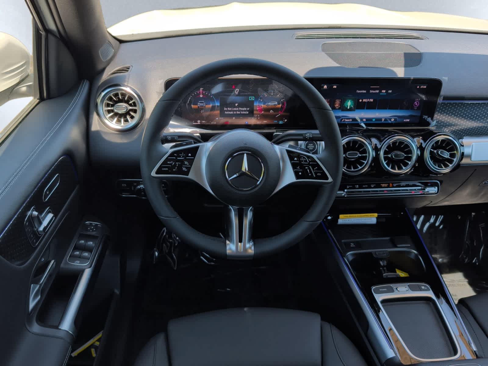 new 2026 Mercedes-Benz GLB 250 car
