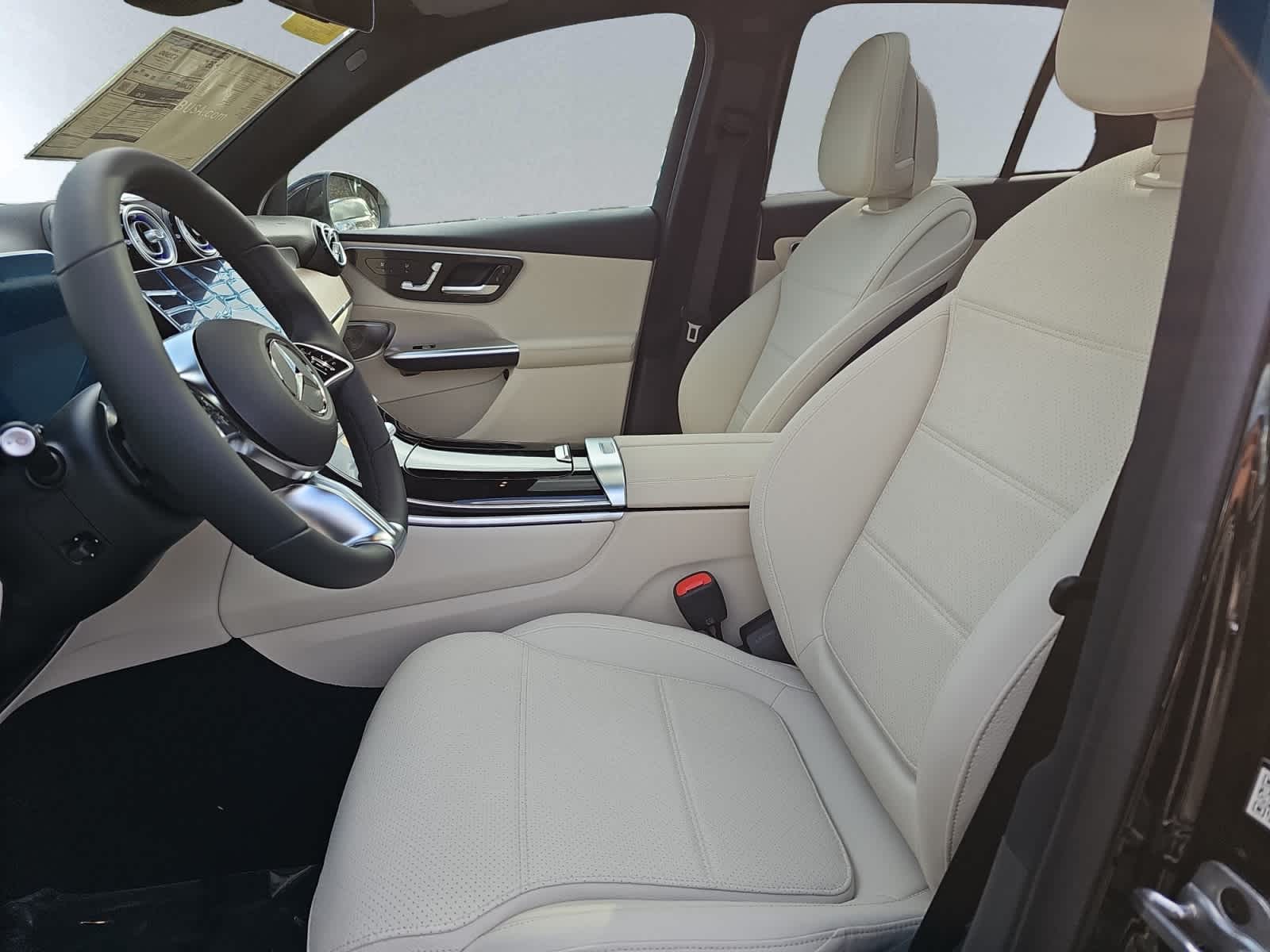 new 2026 Mercedes-Benz GLC 300 car