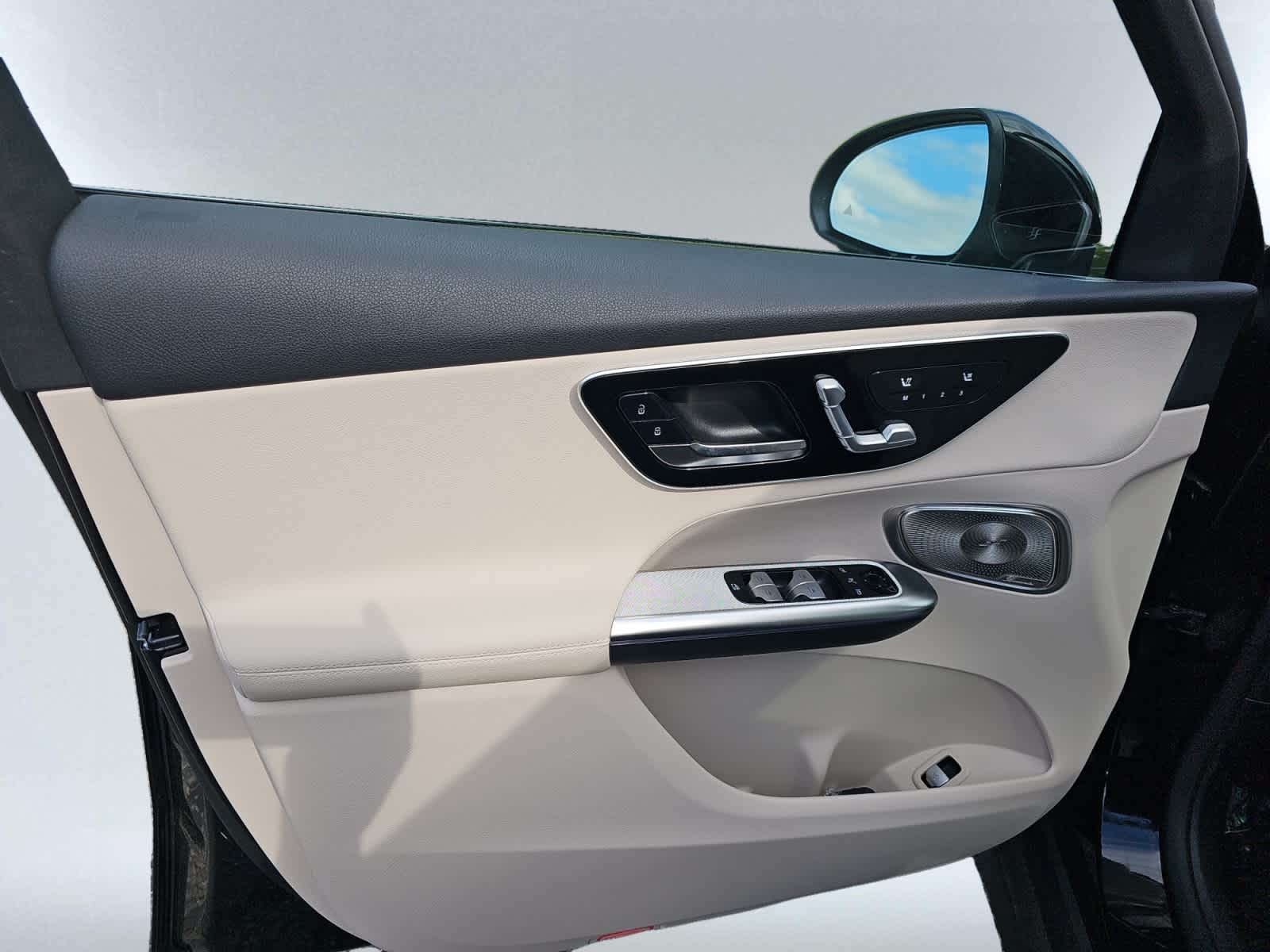 new 2026 Mercedes-Benz GLC 300 car