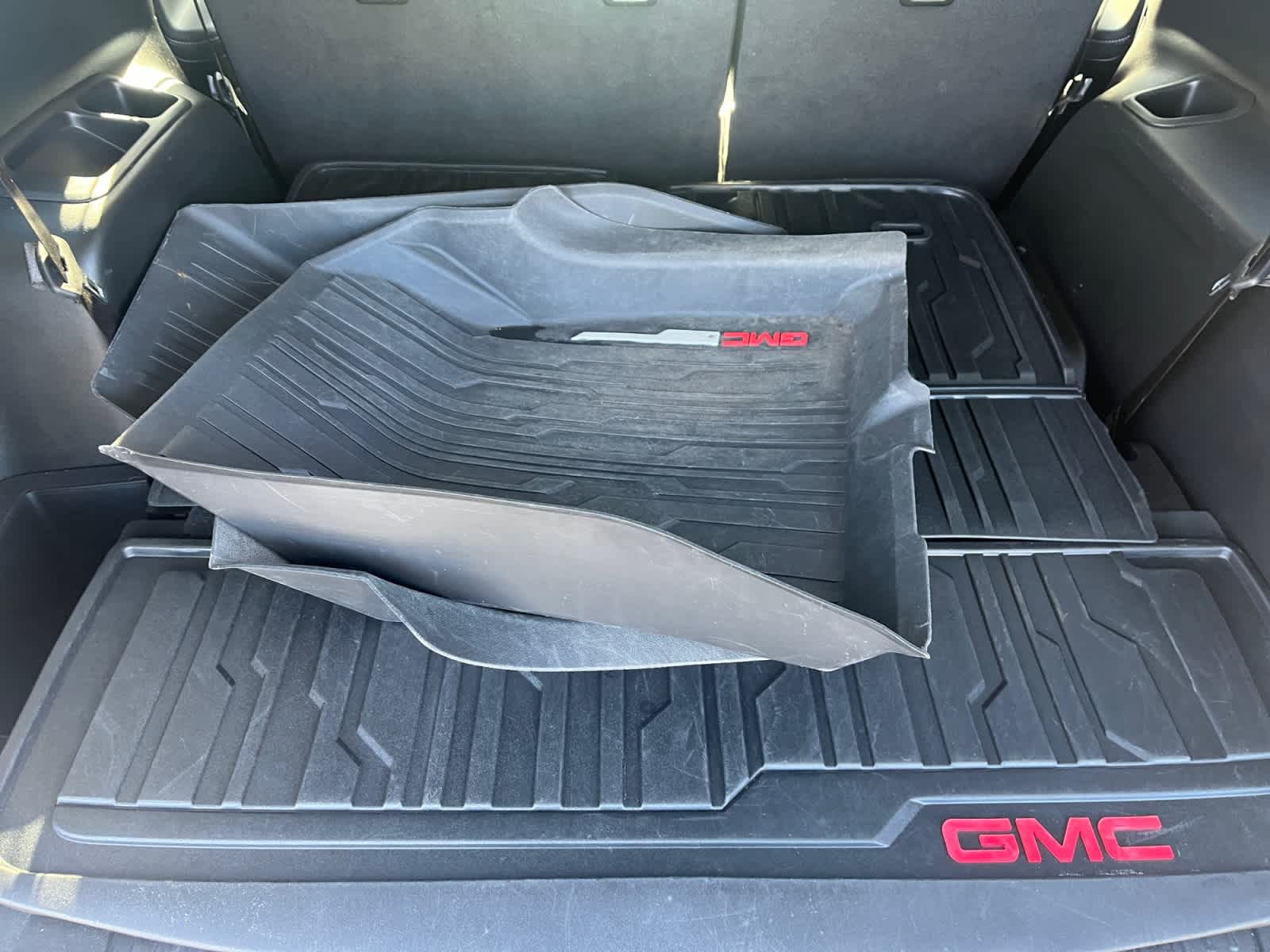 used 2023 GMC Acadia car, priced at $29,998