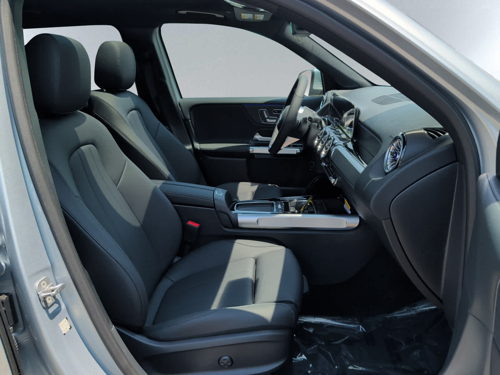 new 2026 Mercedes-Benz GLB 250 car