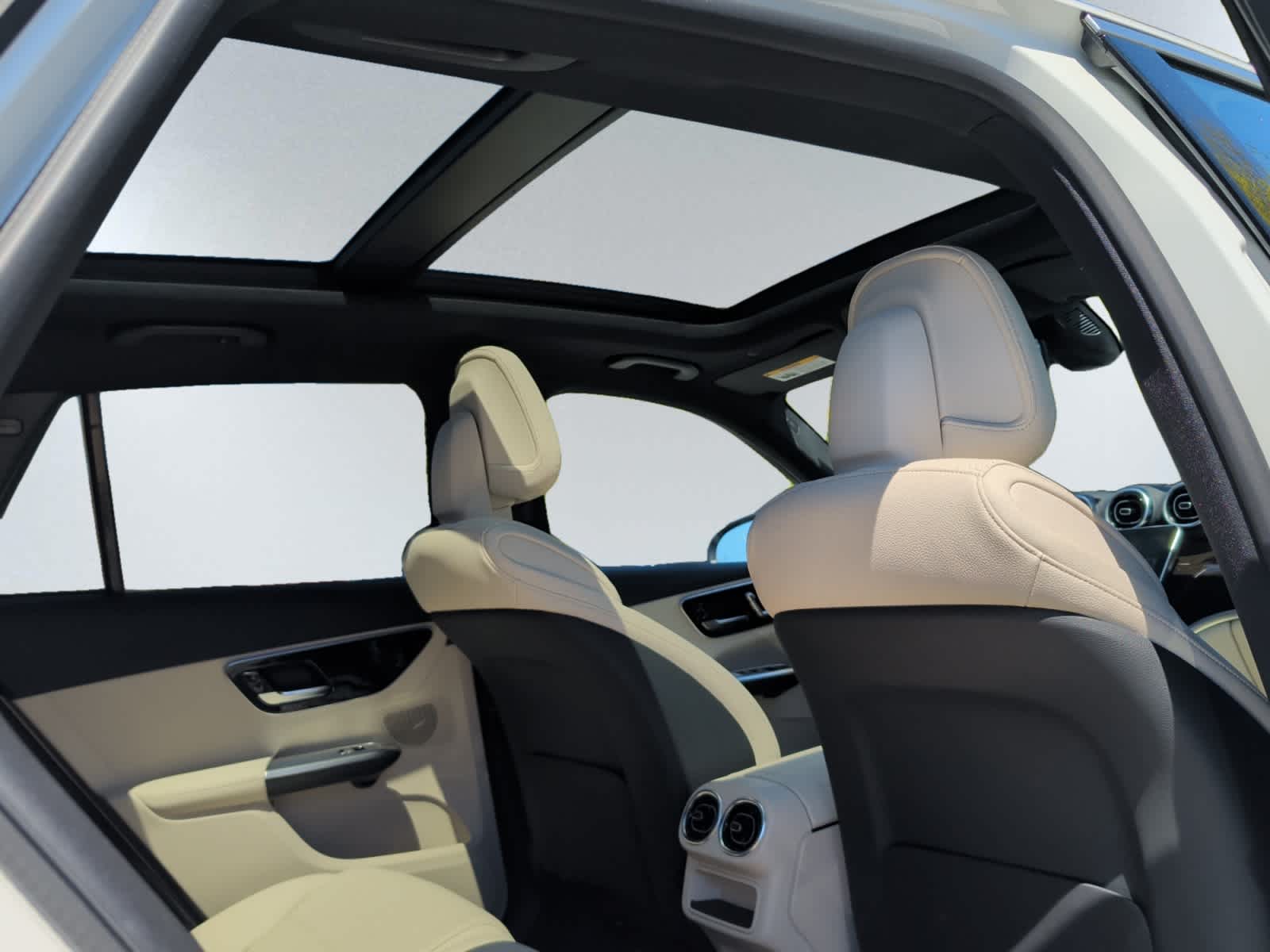 new 2026 Mercedes-Benz GLC 300 car