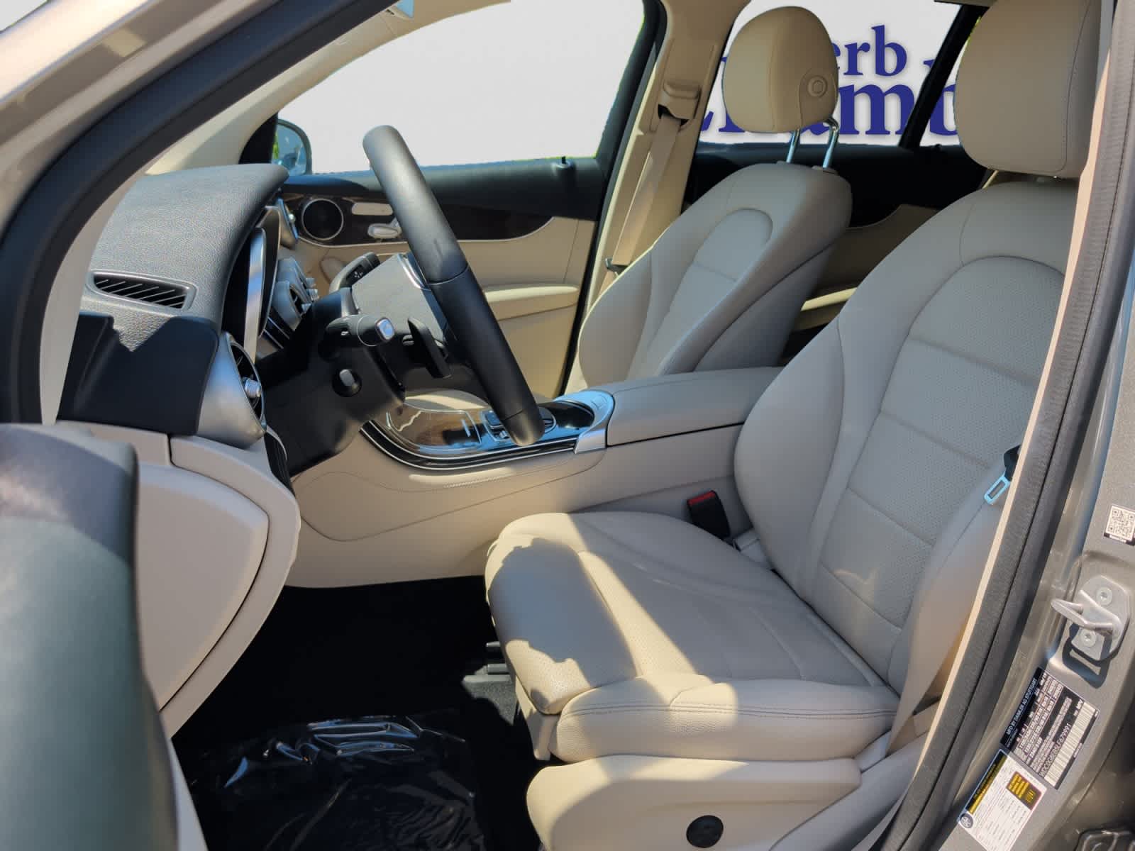 used 2020 Mercedes-Benz GLC 300 car, priced at $22,298