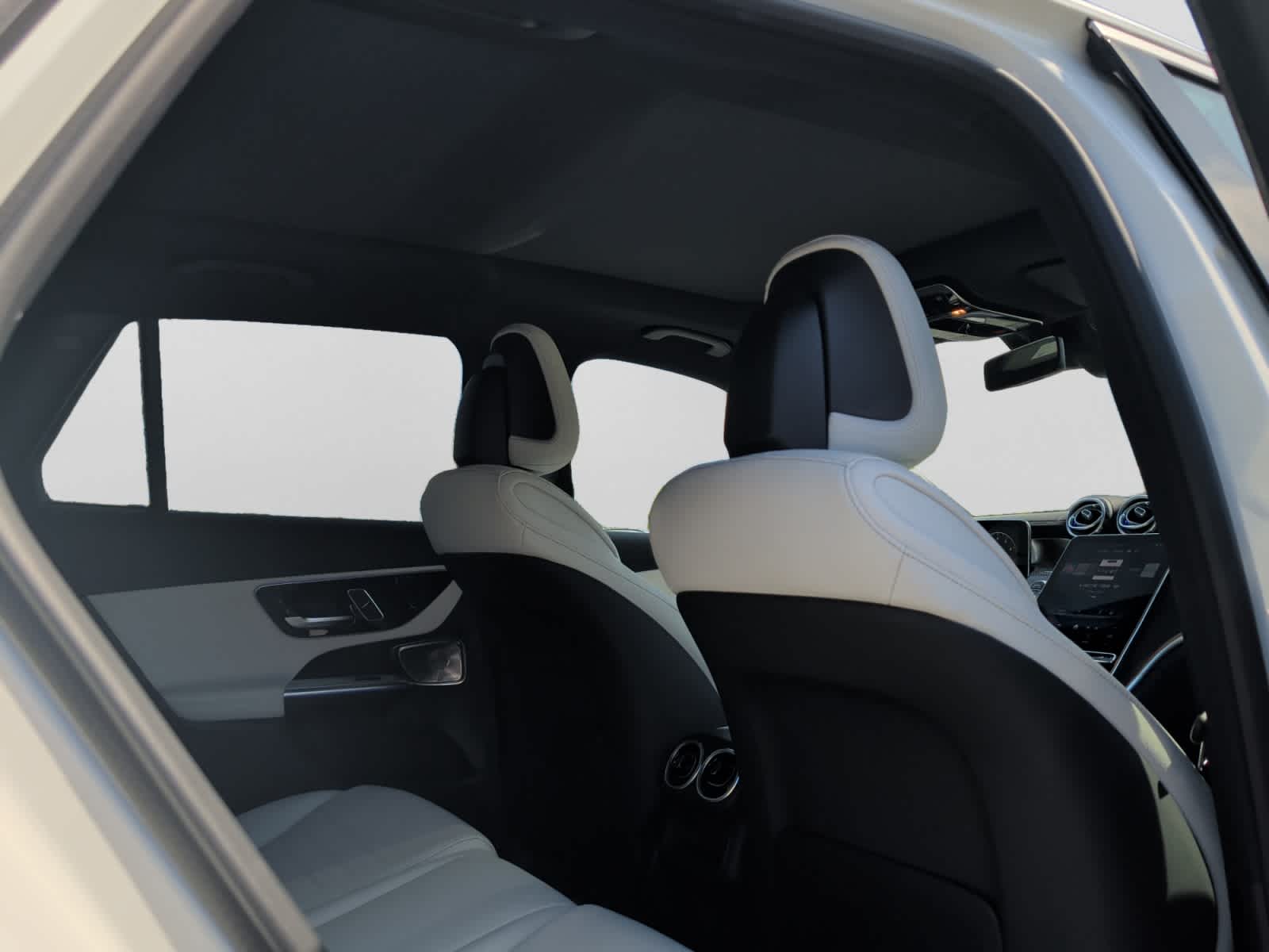 new 2026 Mercedes-Benz GLC 300 car