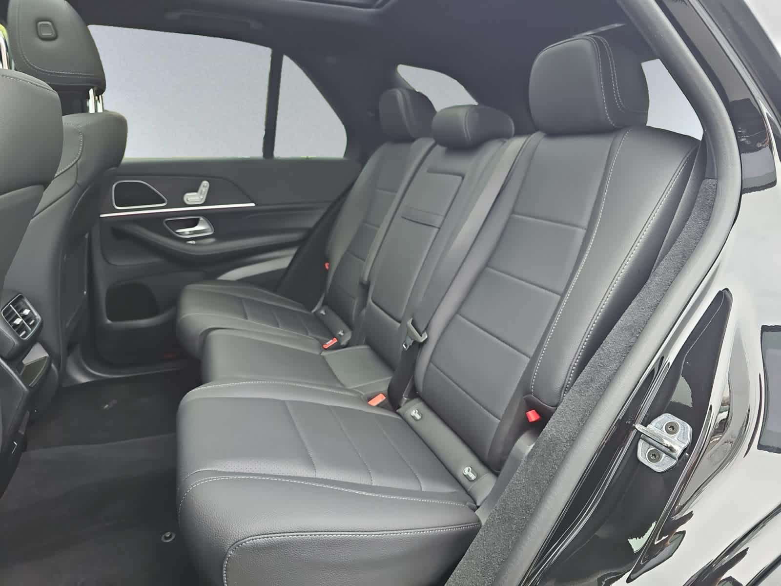 used 2026 Mercedes-Benz GLE 350 car, priced at $60,898