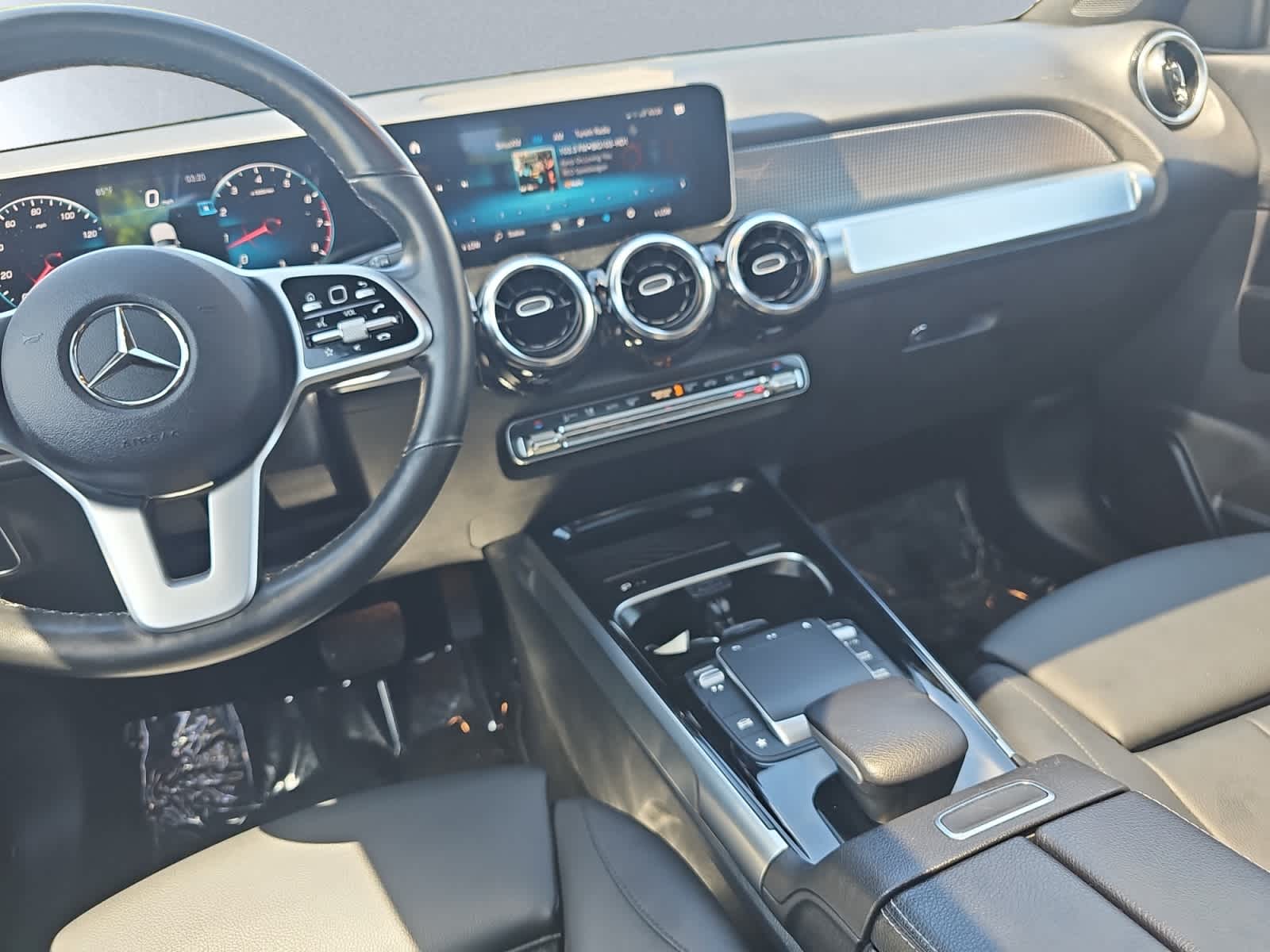 used 2021 Mercedes-Benz GLB 250 car, priced at $25,498