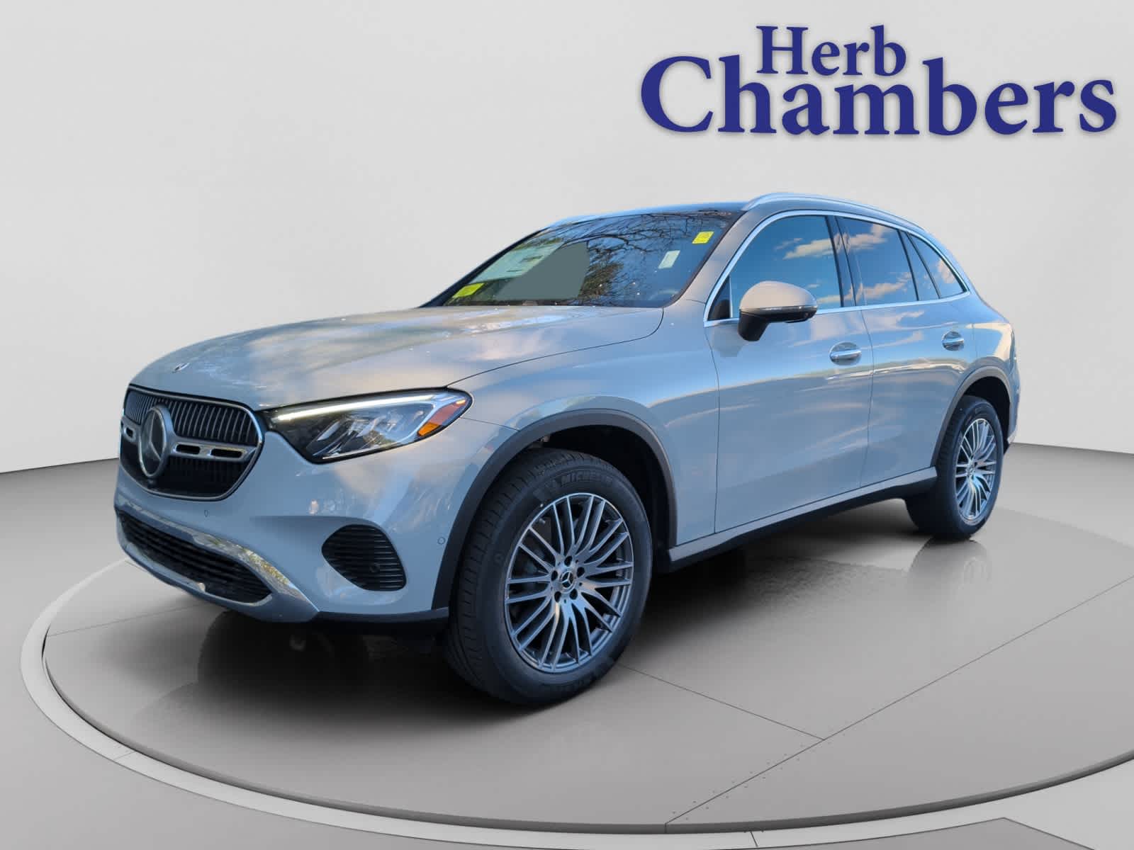 new 2026 Mercedes-Benz GLC 300 car